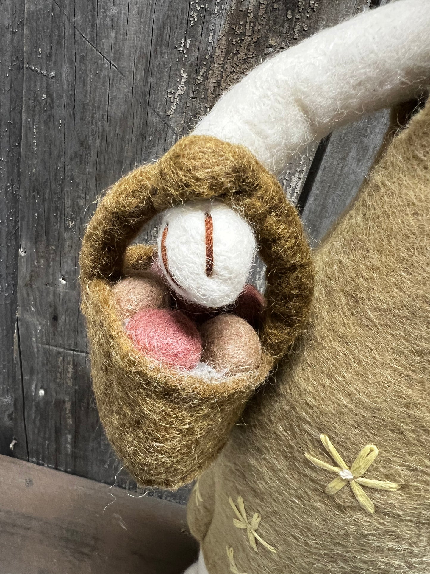Bunny, XL Felted, WHITE W/YELLOW DRESS & BASKET OF EGG