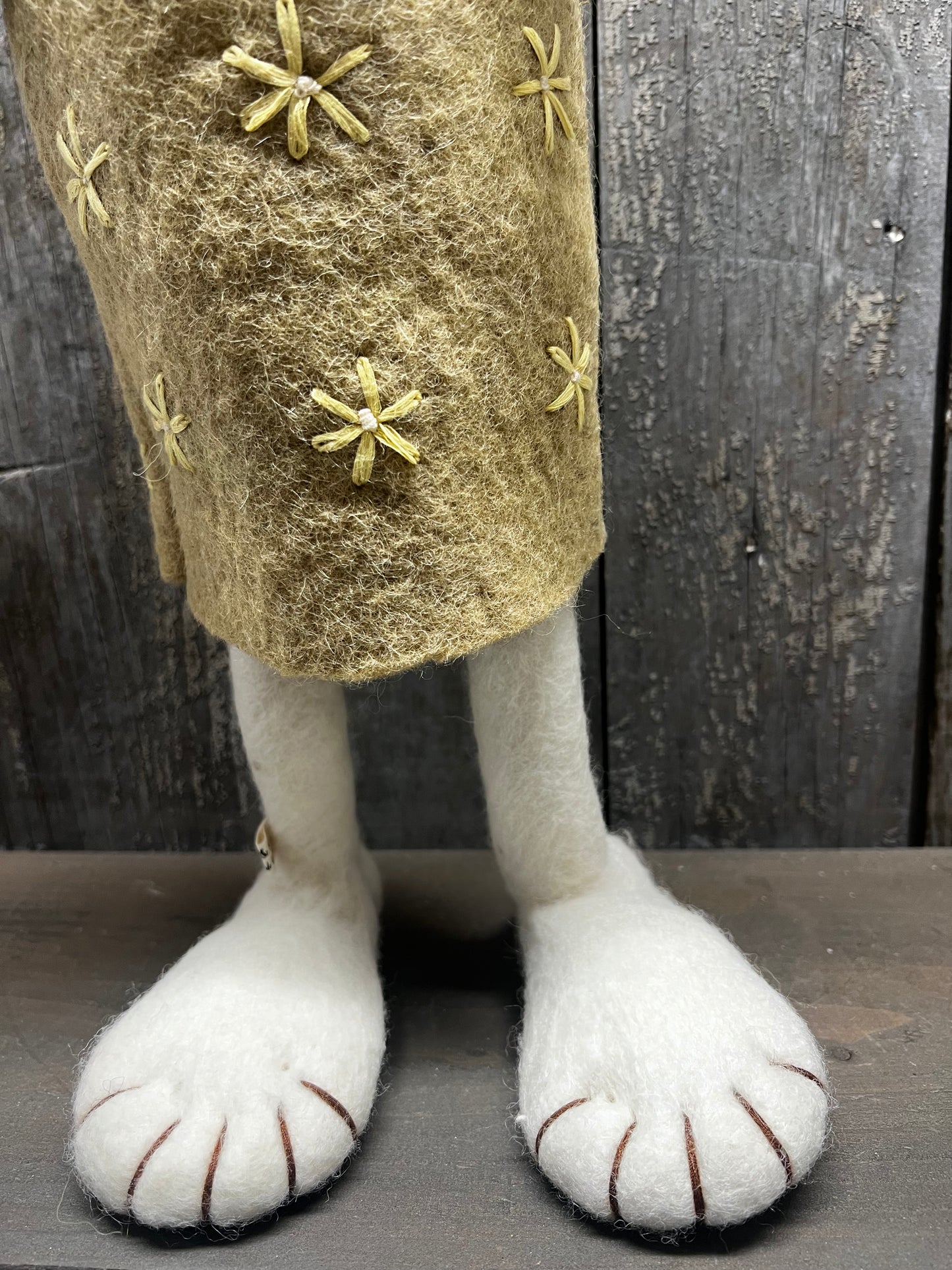 Bunny, XL Felted, WHITE W/YELLOW DRESS & BASKET OF EGG