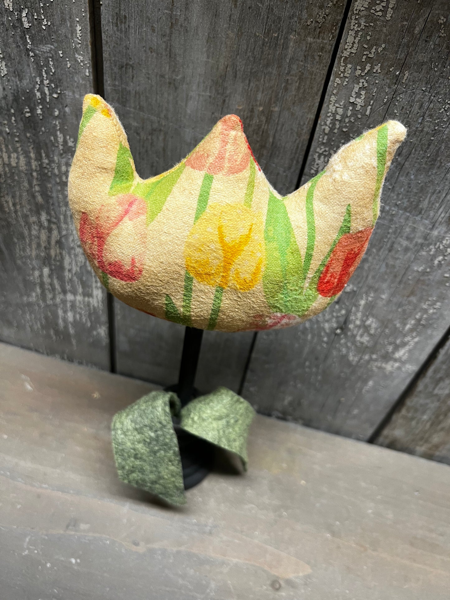 TULIP, 10.5", Wood Base