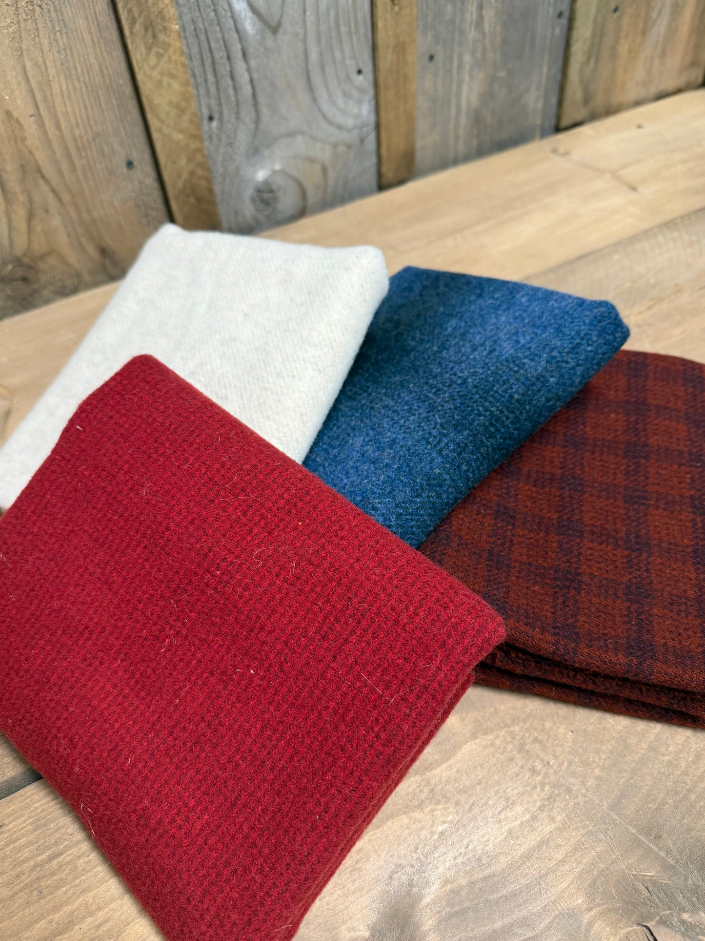 Wool Bundle, Unwashed, AMERICA 250