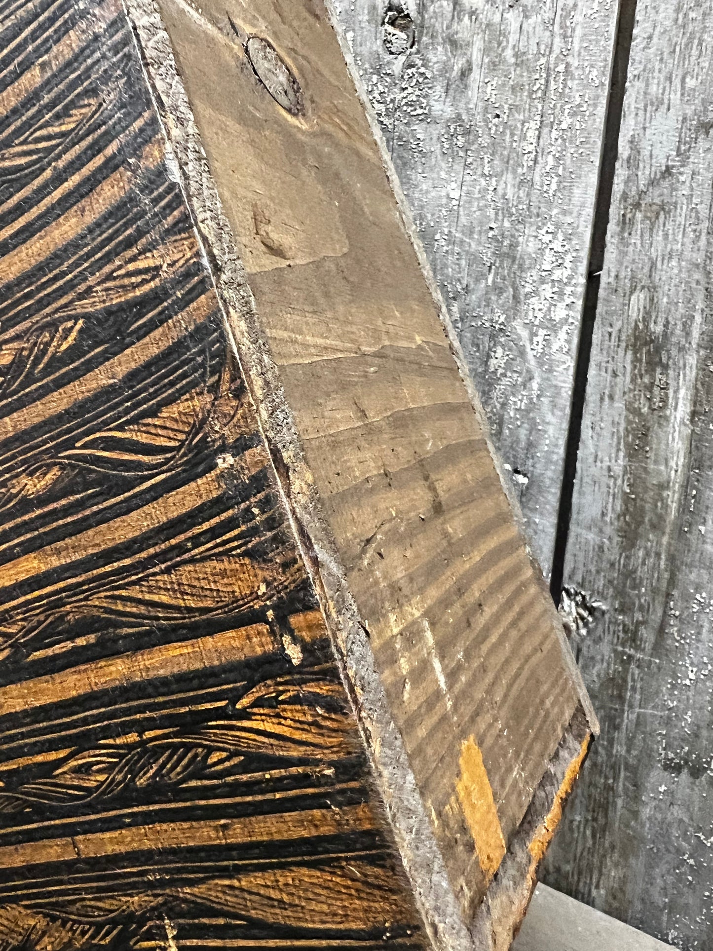 Wall Box, BLACK W/ VERTICAL STRIPES