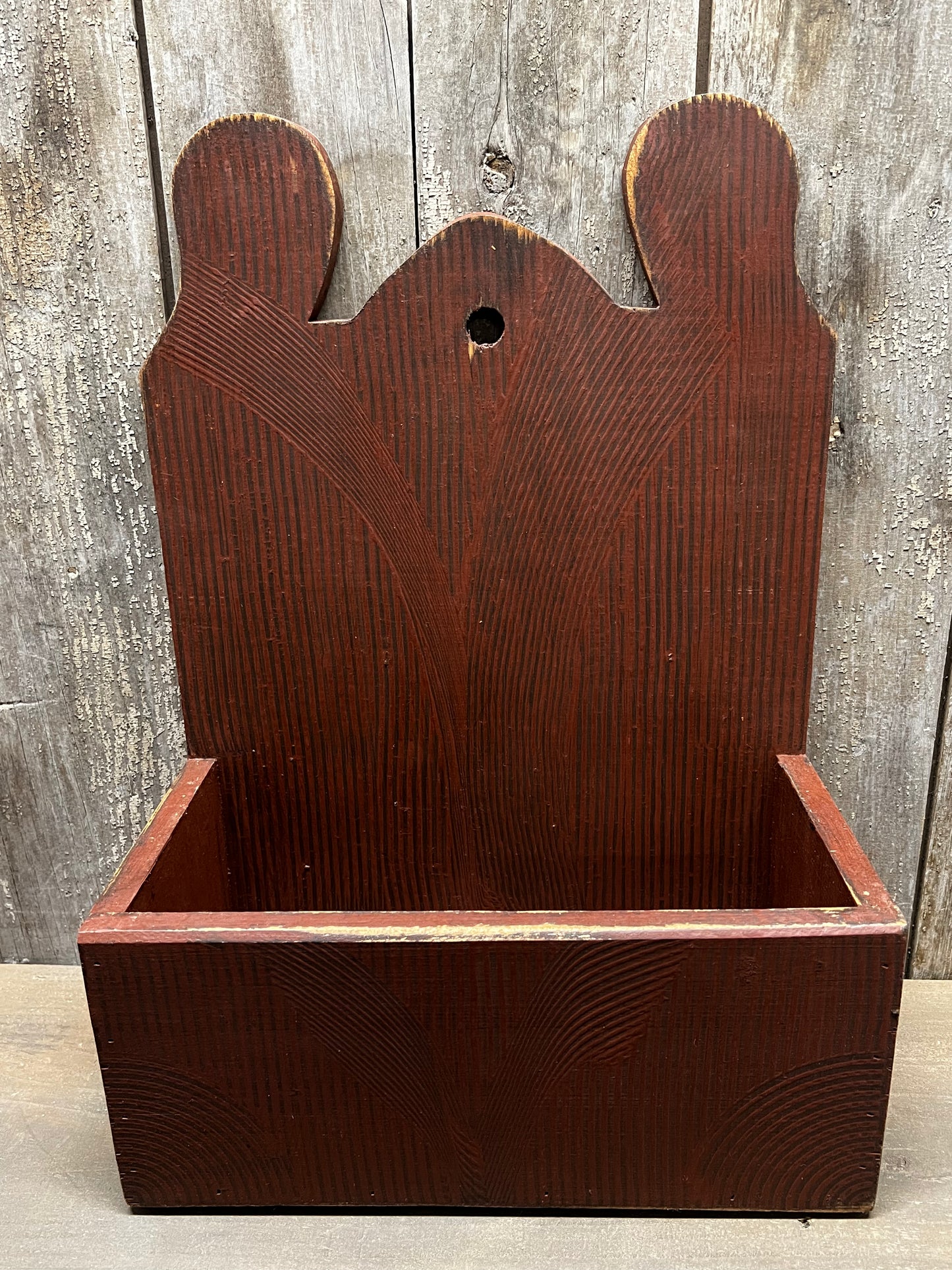 Wall Box, RED W/ LINES