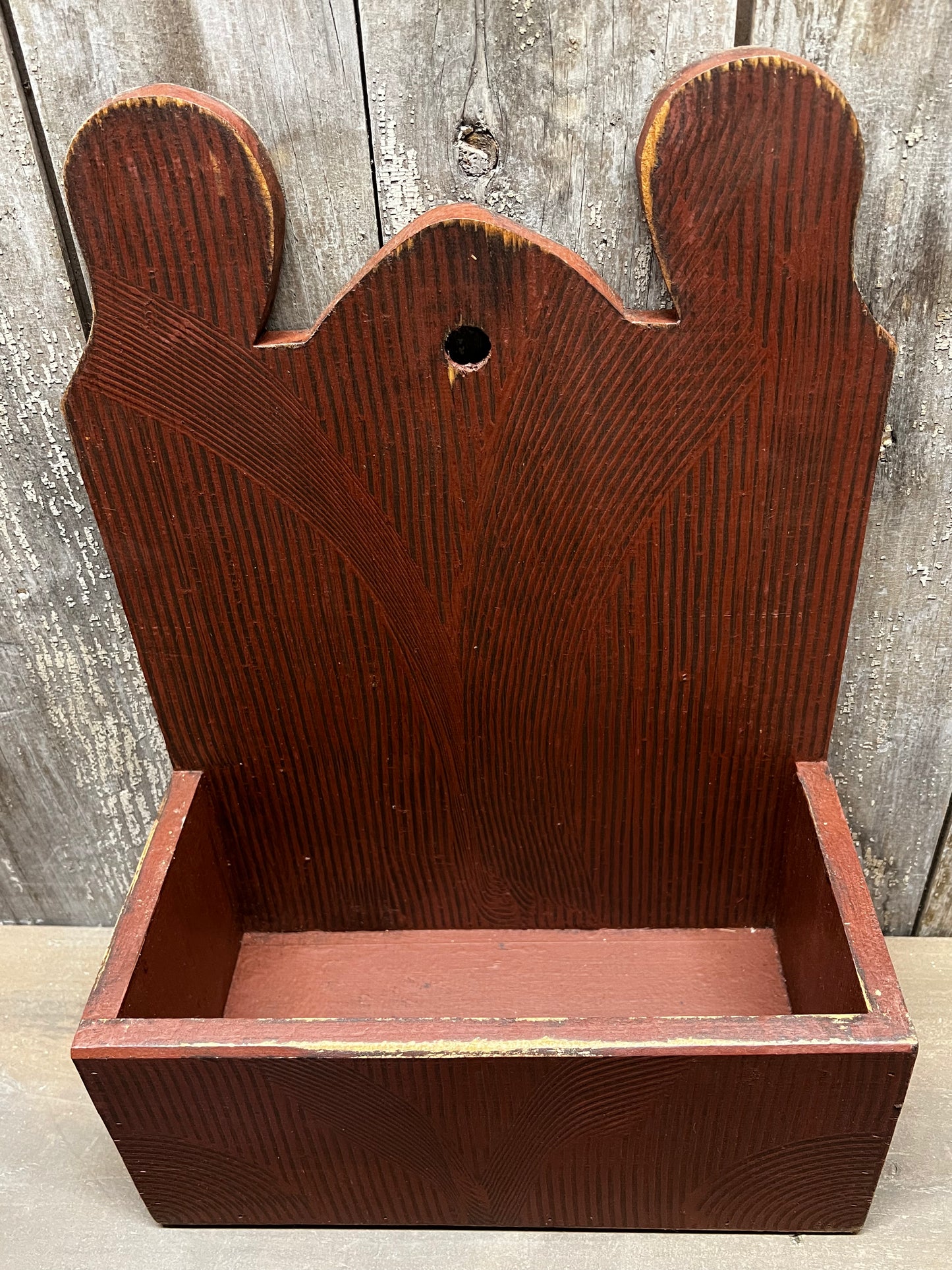 Wall Box, RED W/ LINES
