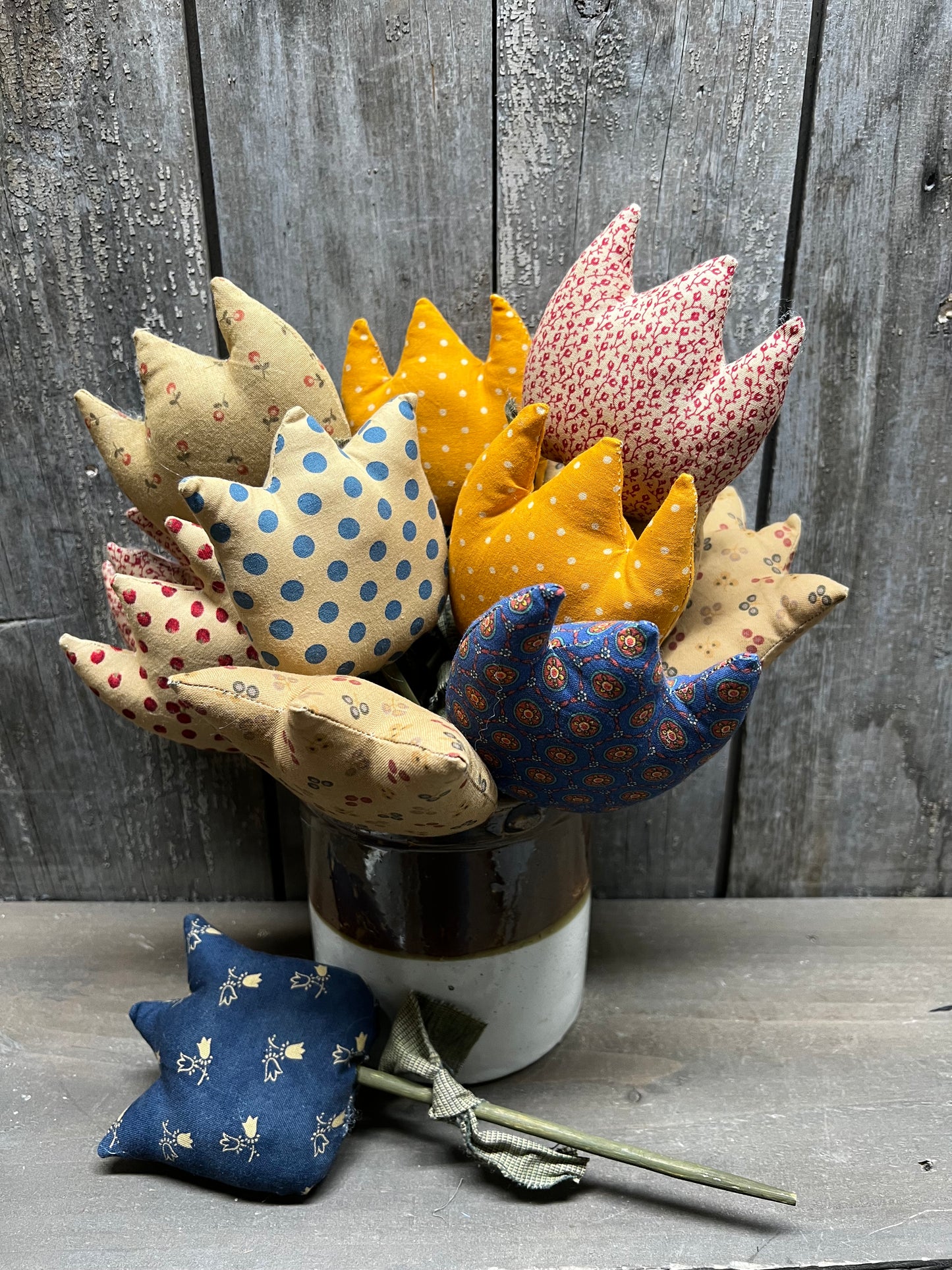 TULIP ON STICK, Assorted
