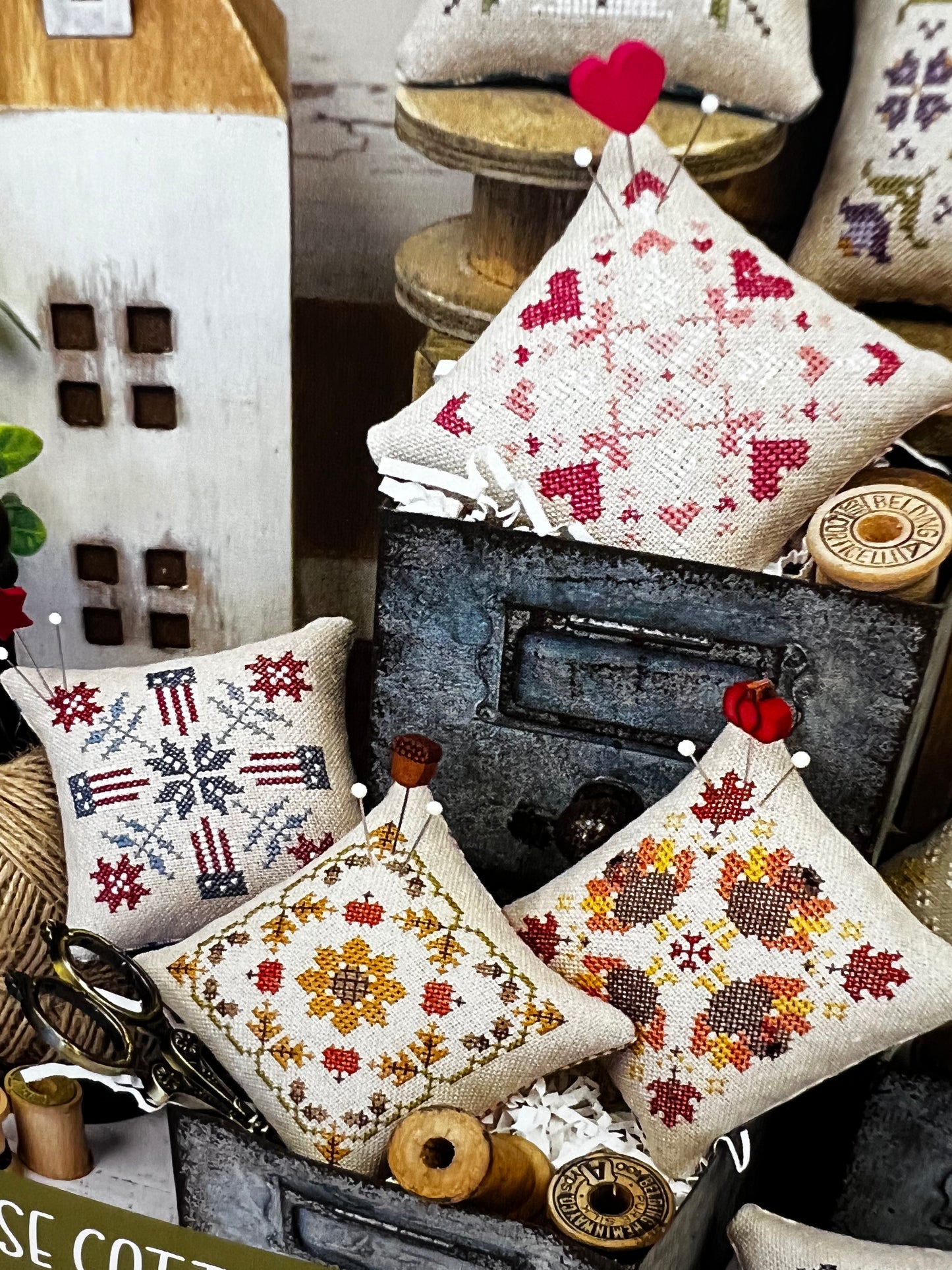 Pattern, CS, 12 MONTHLY MINIS