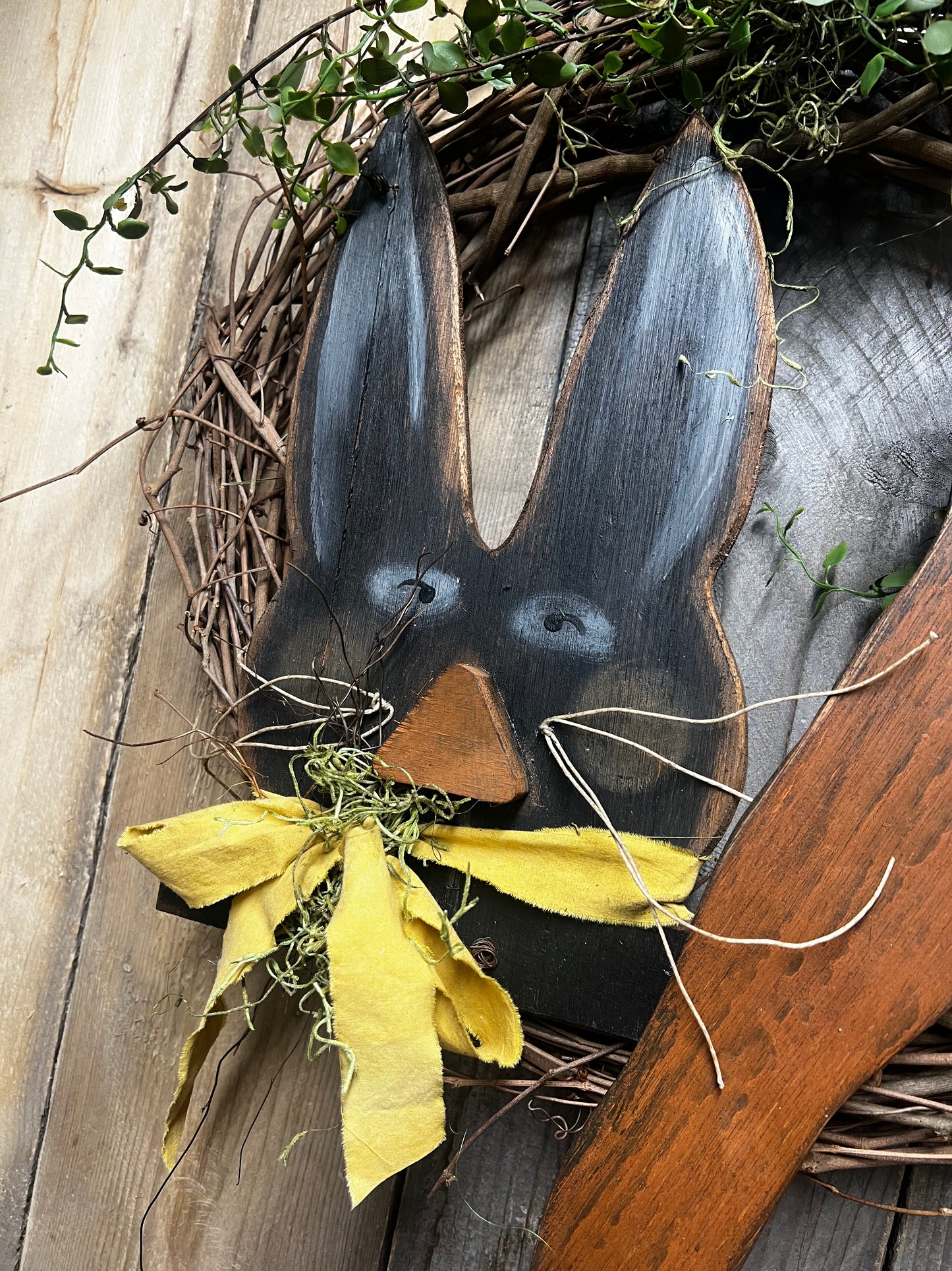 Wreath, 20", RABBIT & CARROT, BLACK or TAN