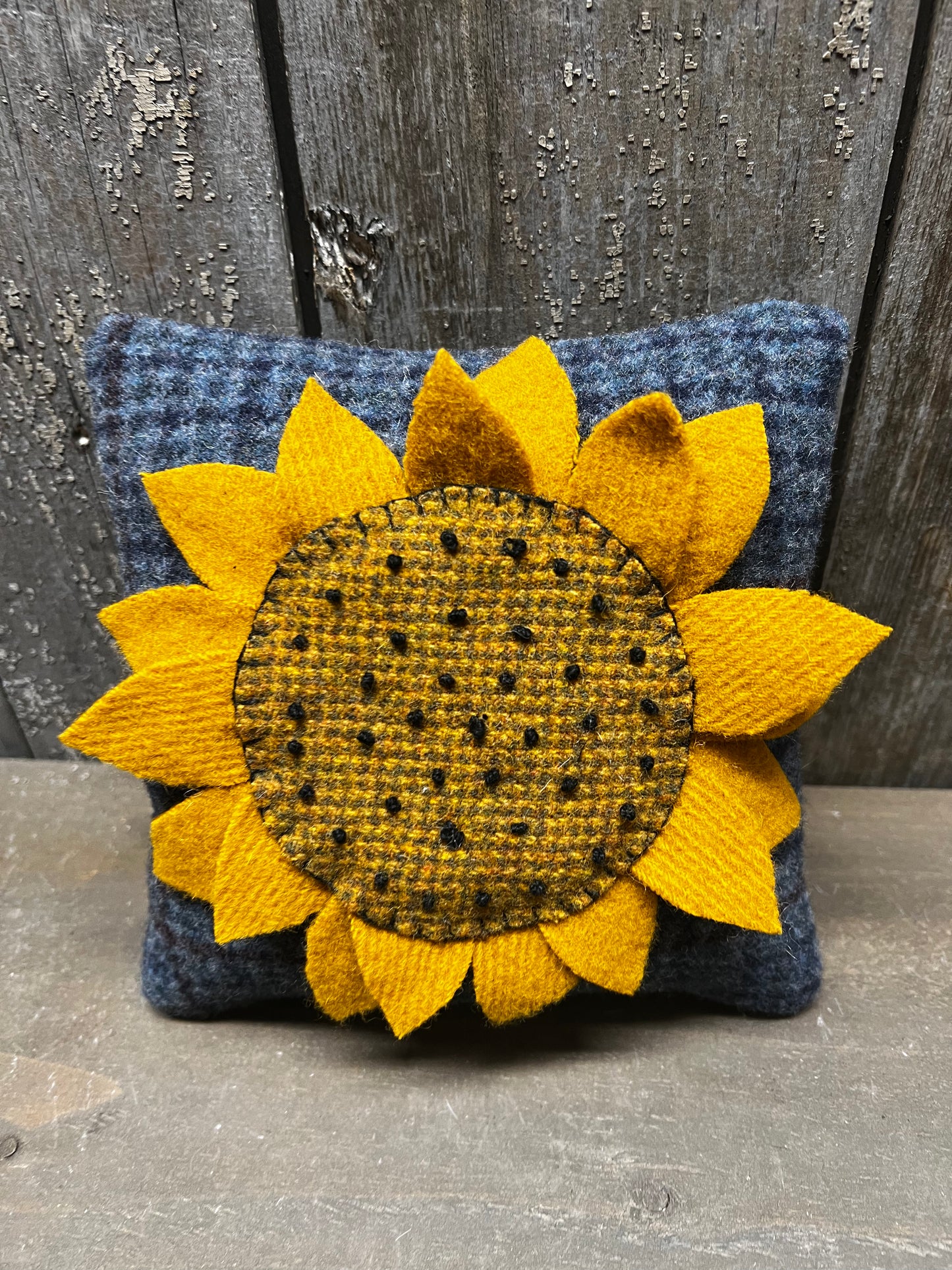 Applique Kit, BEES, BERRIES & BLOOMS