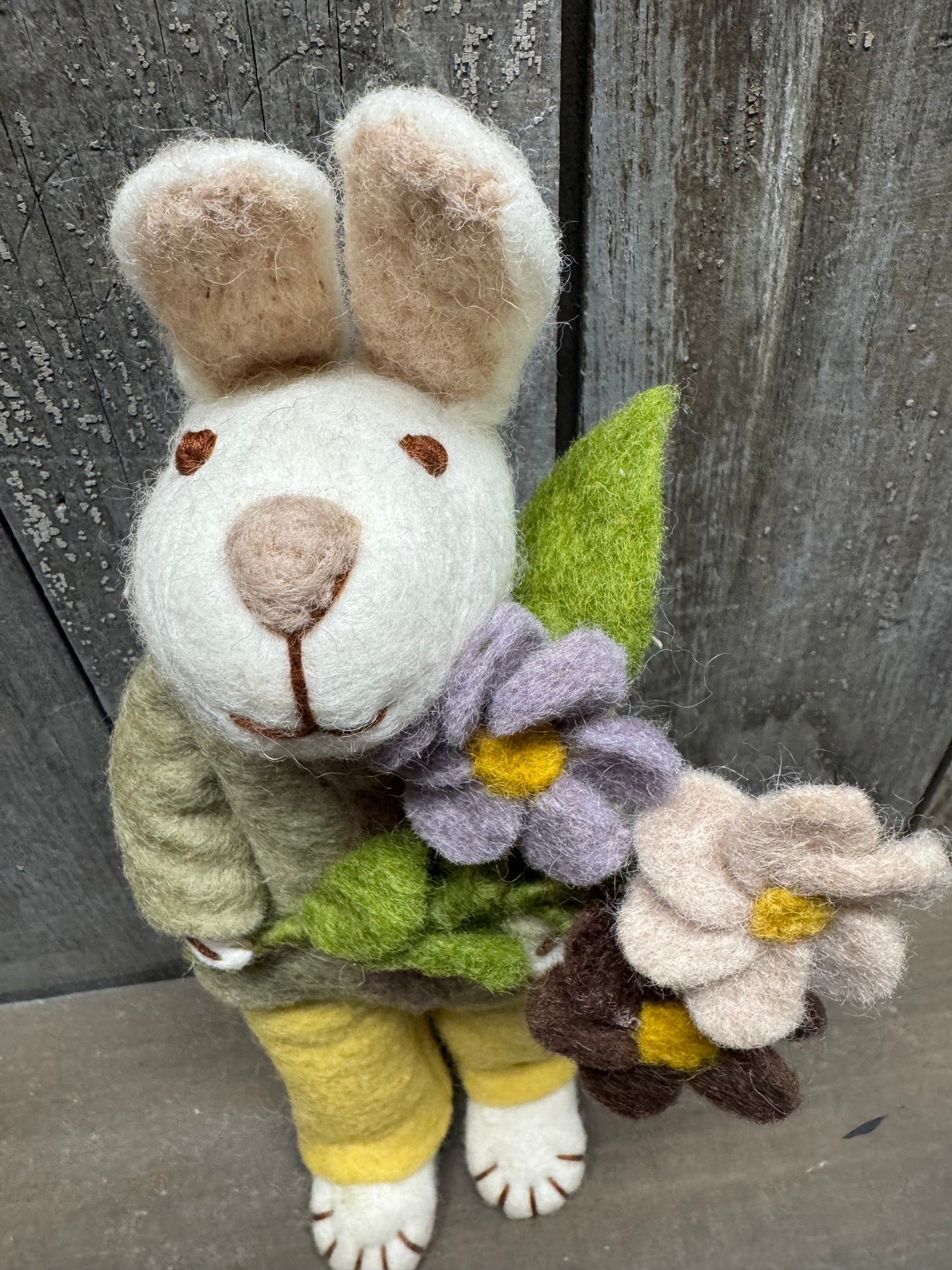 Bunny, Big, Felted, WHITE W/ TIE & DAISIES
