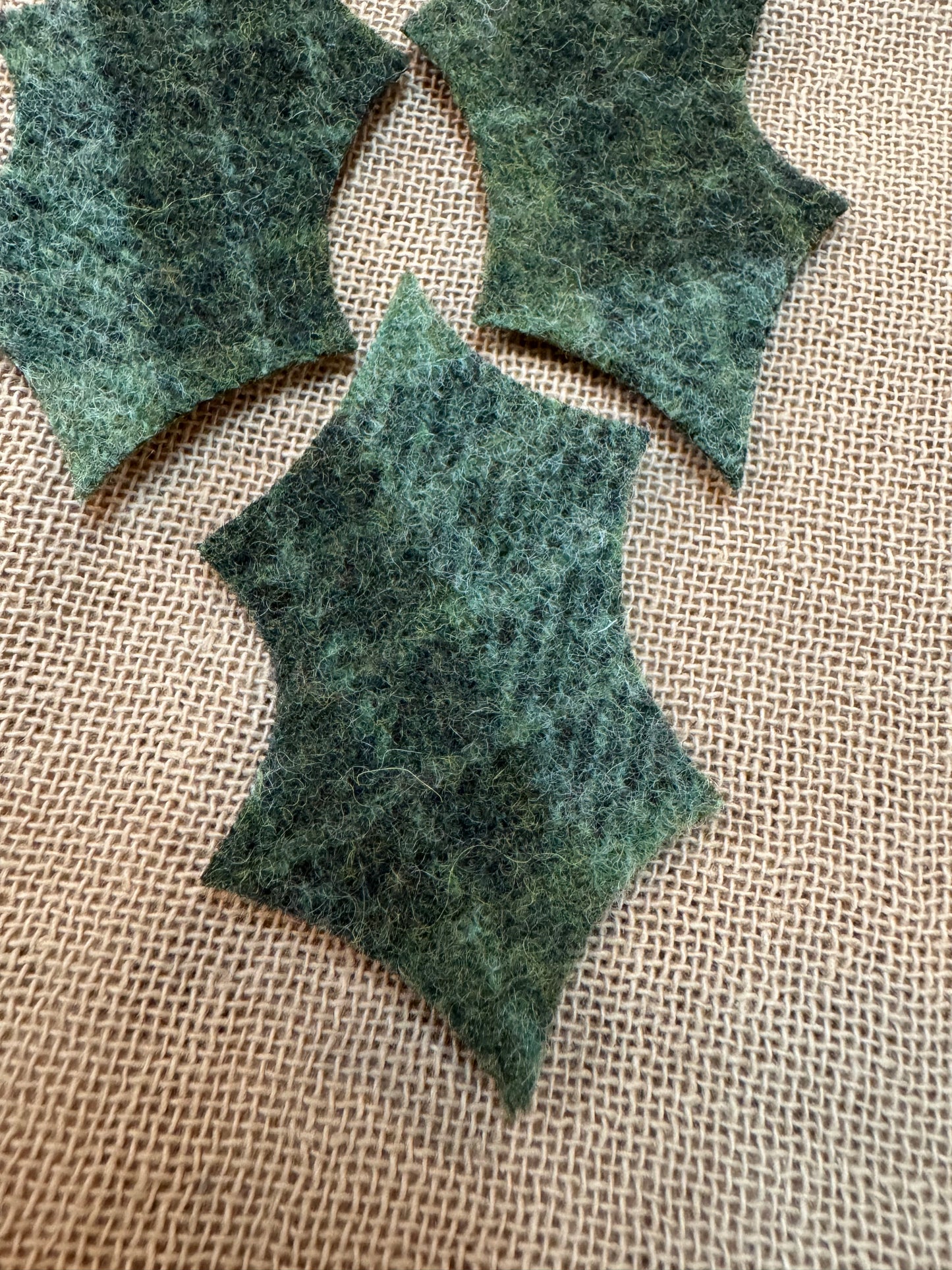 WOOL HOLLY LEAF, Large, 3"x 1.5"
