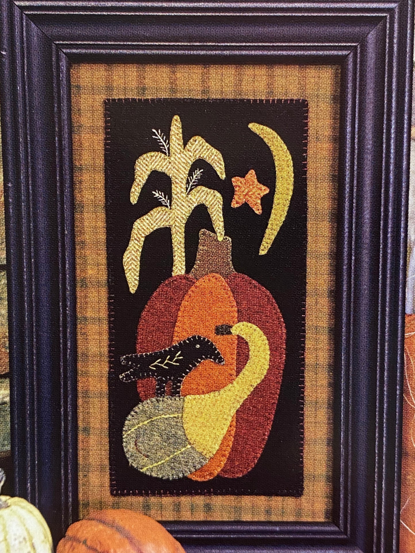 Pattern, CROW ON GOURD