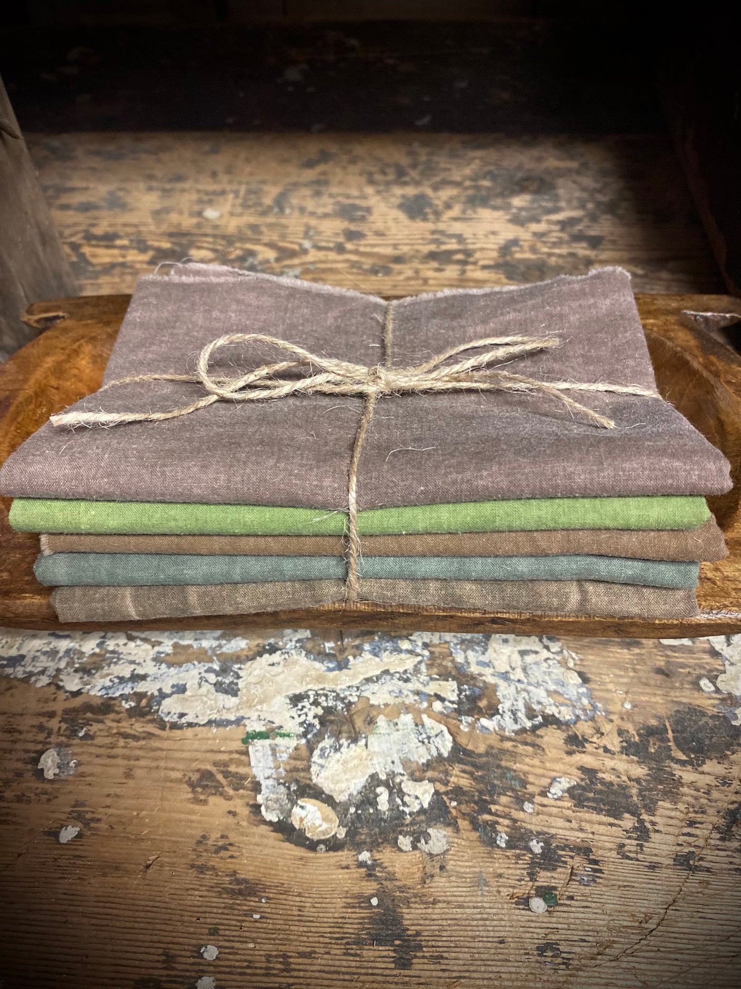 Mossy Branches, Aged Muslin Bundle, 5 Pieces