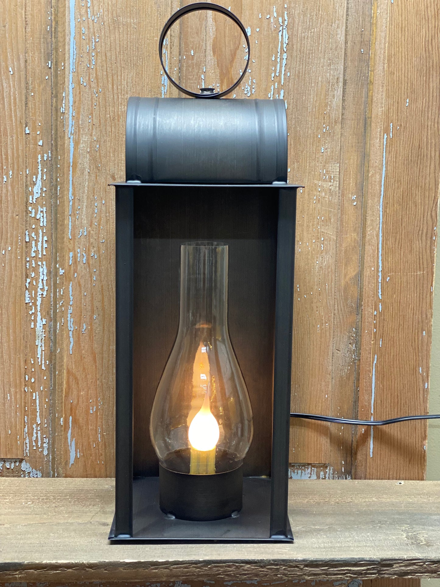 Mantle Light, COLONIAL