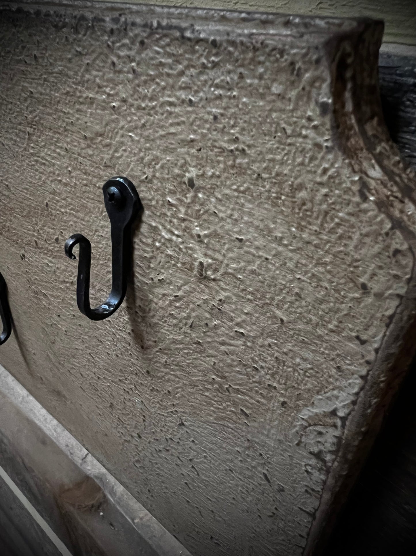 Fowl Rack, LINEN WHITE, STAINED