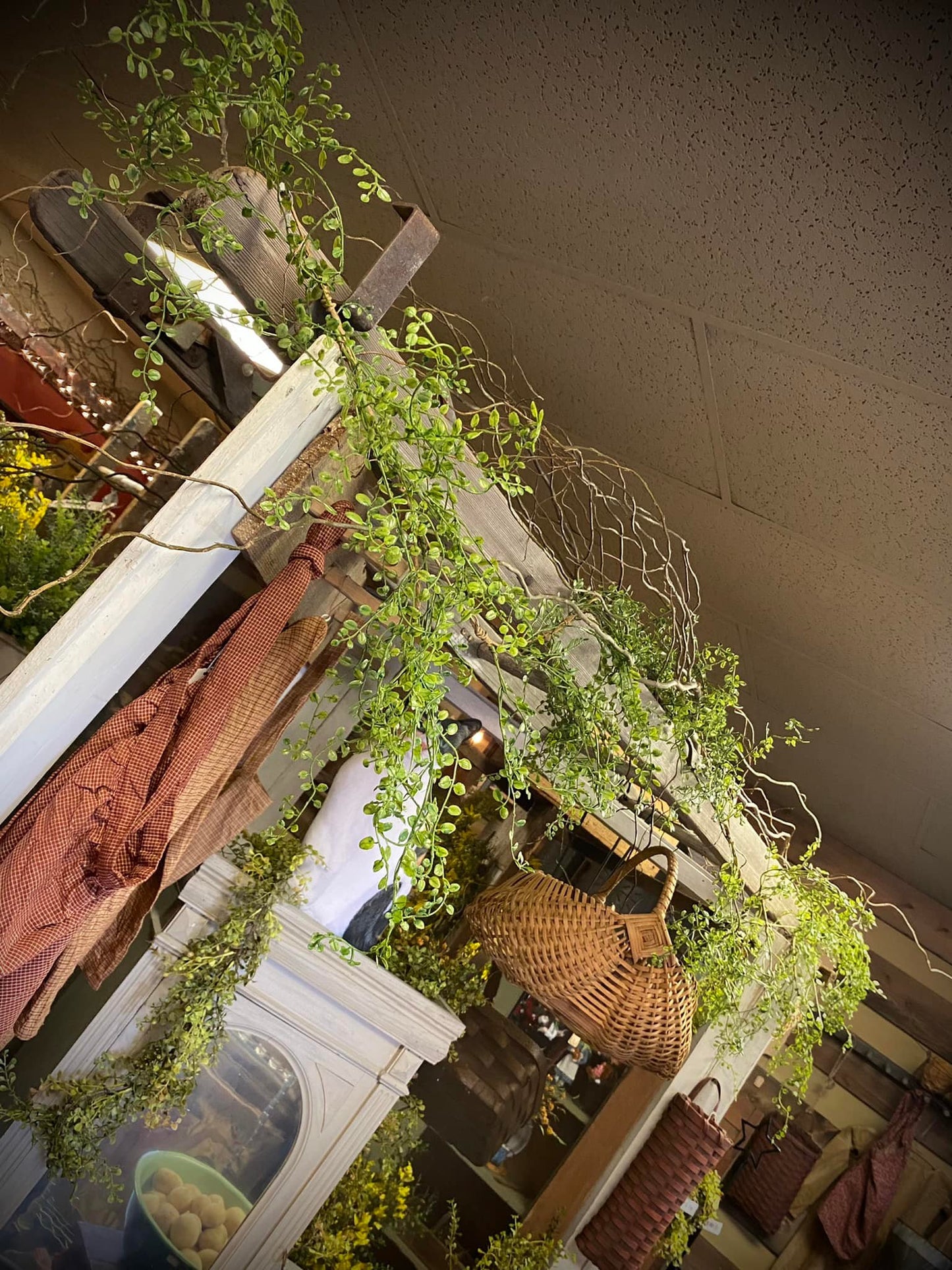 Garland, 4’, TANGLEWOOD