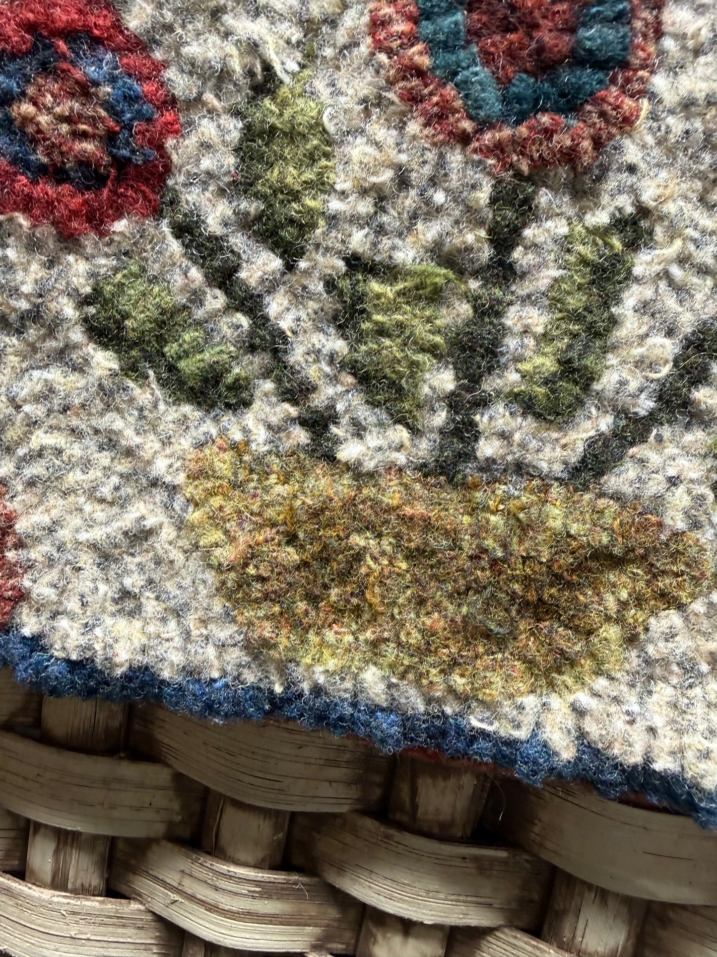 Hooked, 20", Slab Basket, PATRIOTIC POSIES