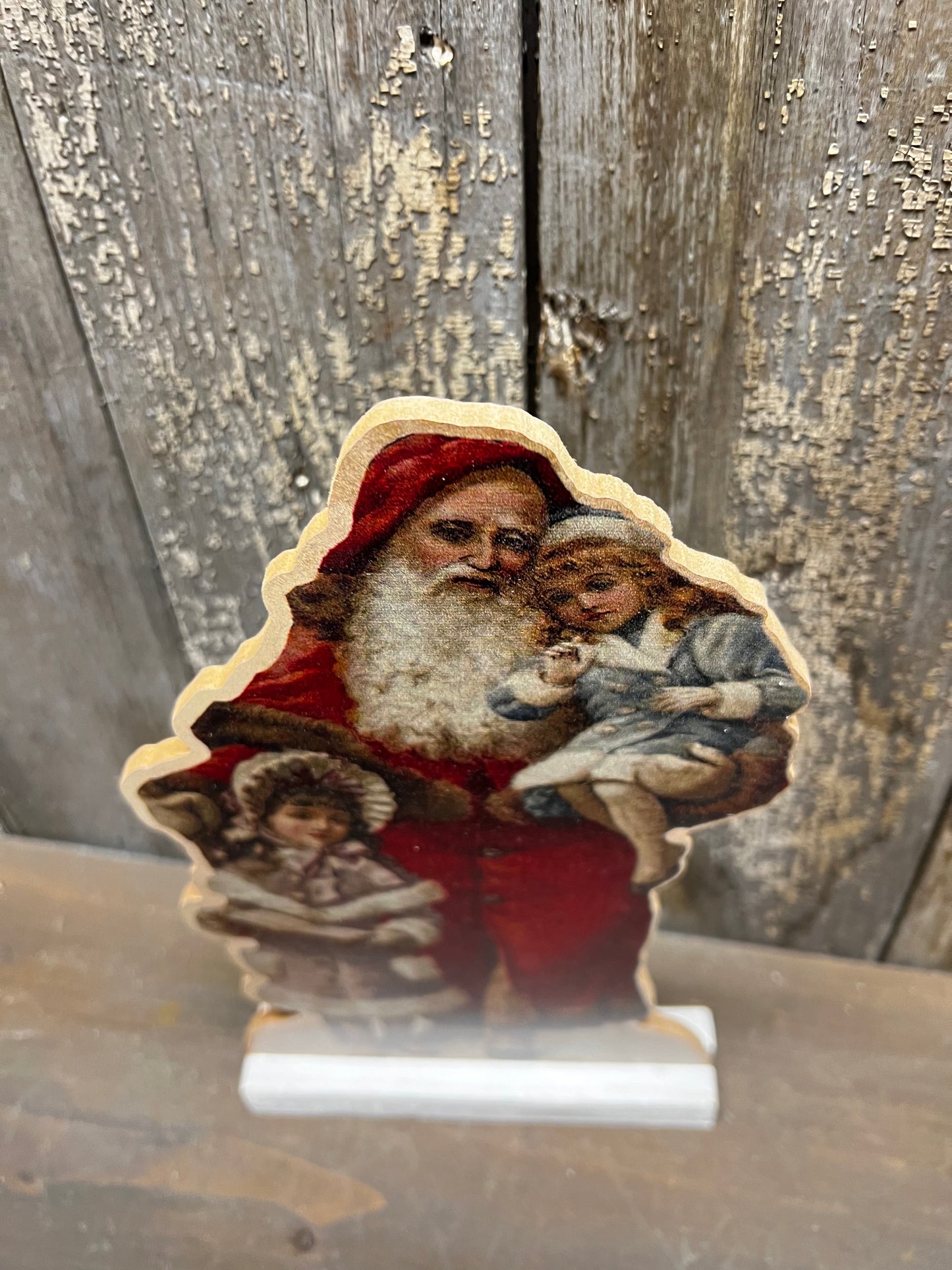 Cut Out, 9.5", RED SANTA W/CHILDREN