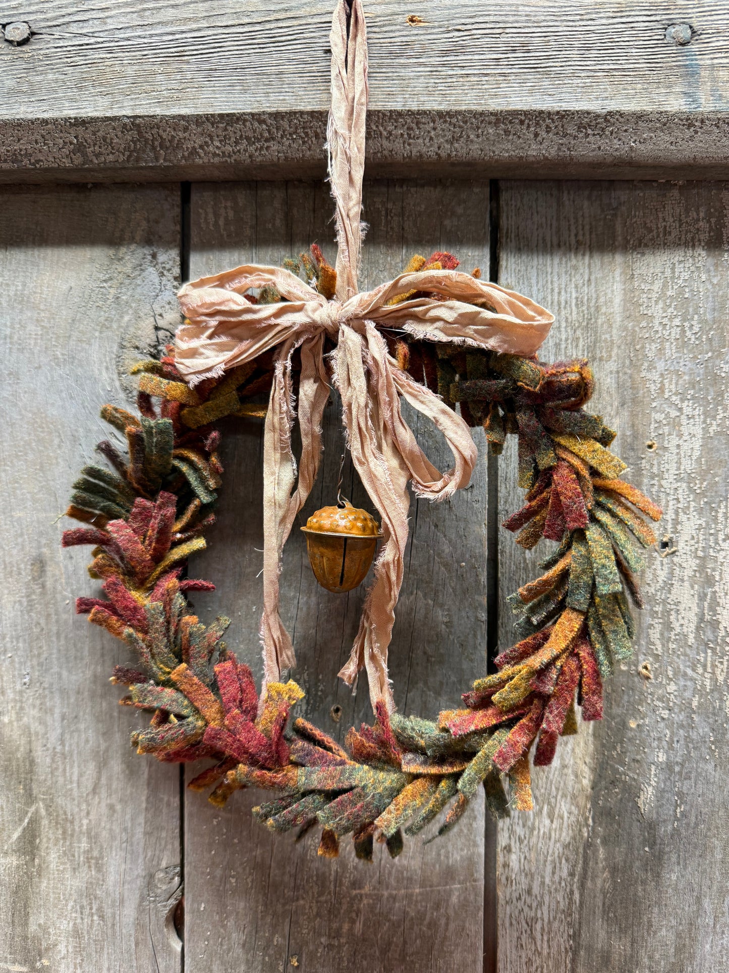 Wool Wreath, 7", ASSORTED