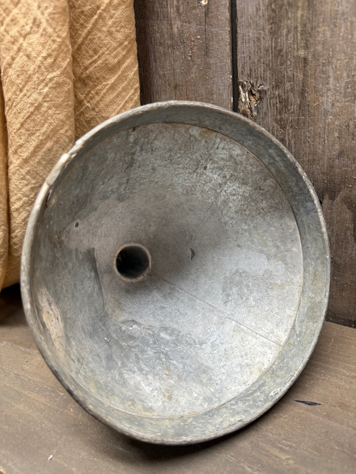 FUNNEL, 8"