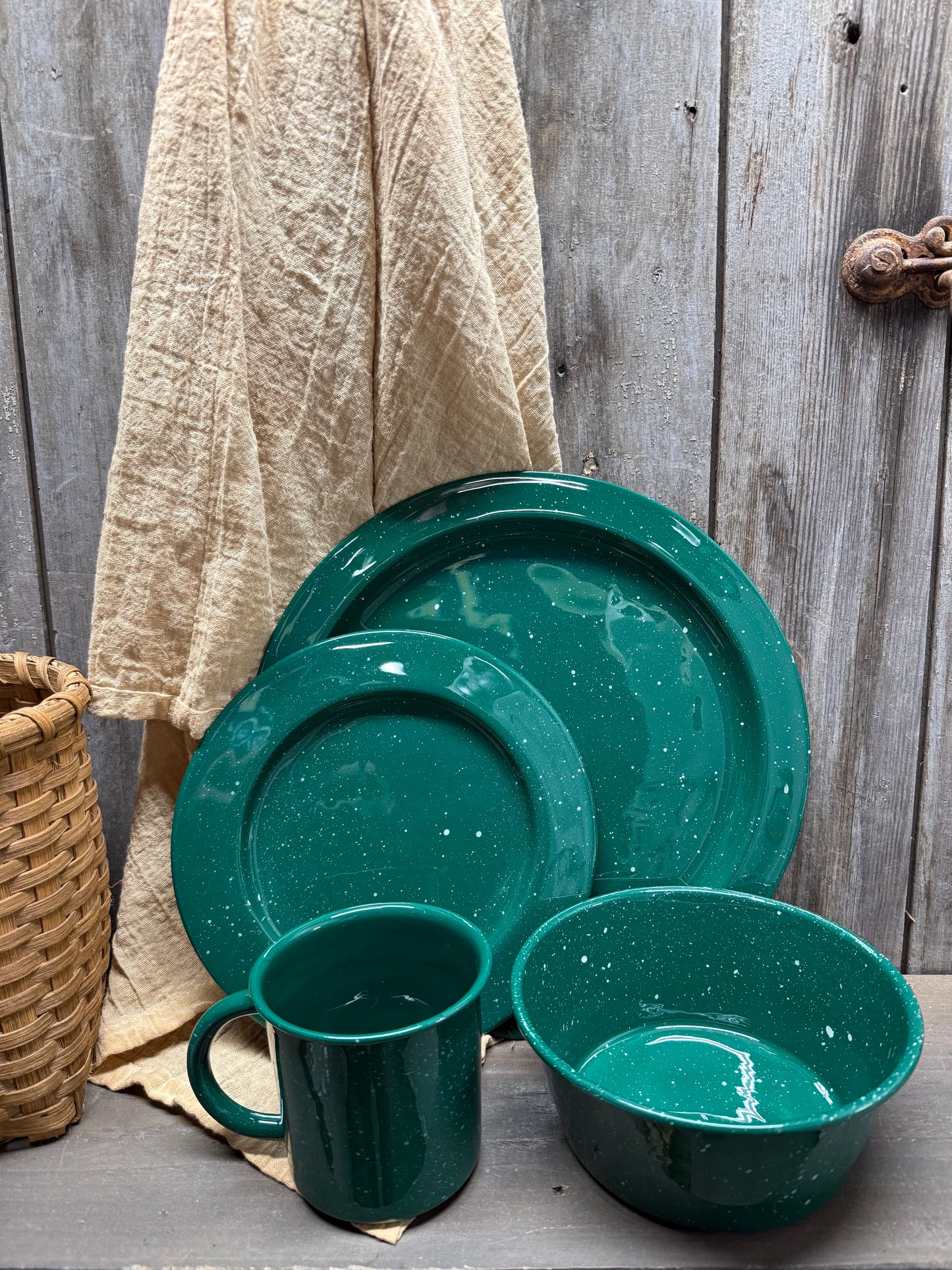 Dishes, Enamel, Set/4. CAMP SPLATTER WEAR