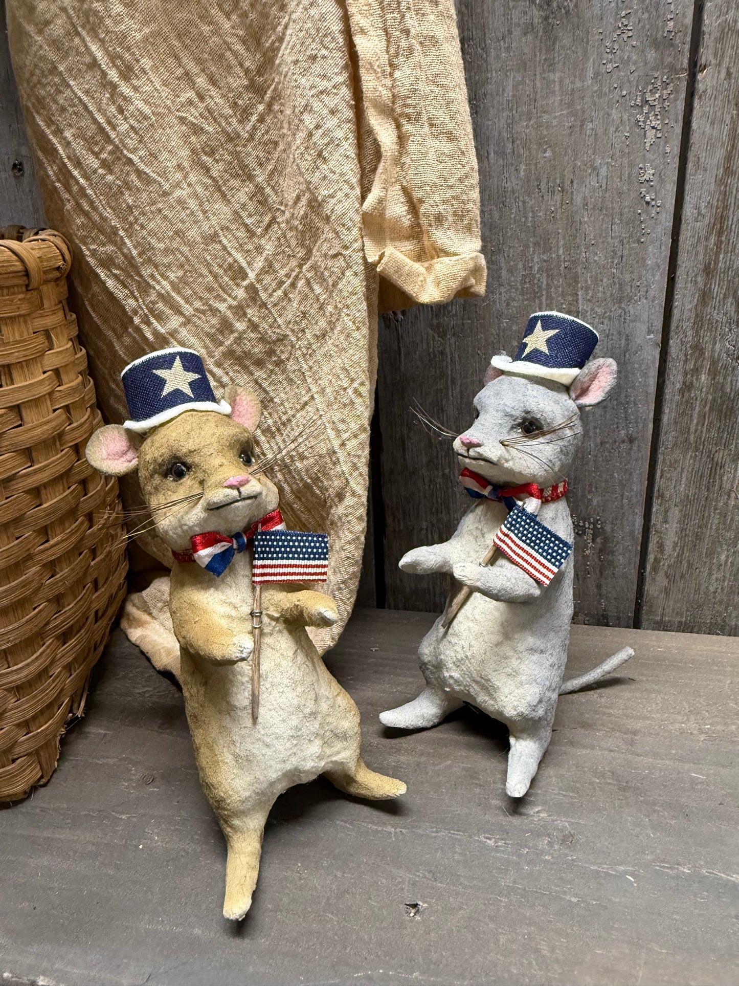 PATRIOTIC MOUSE
