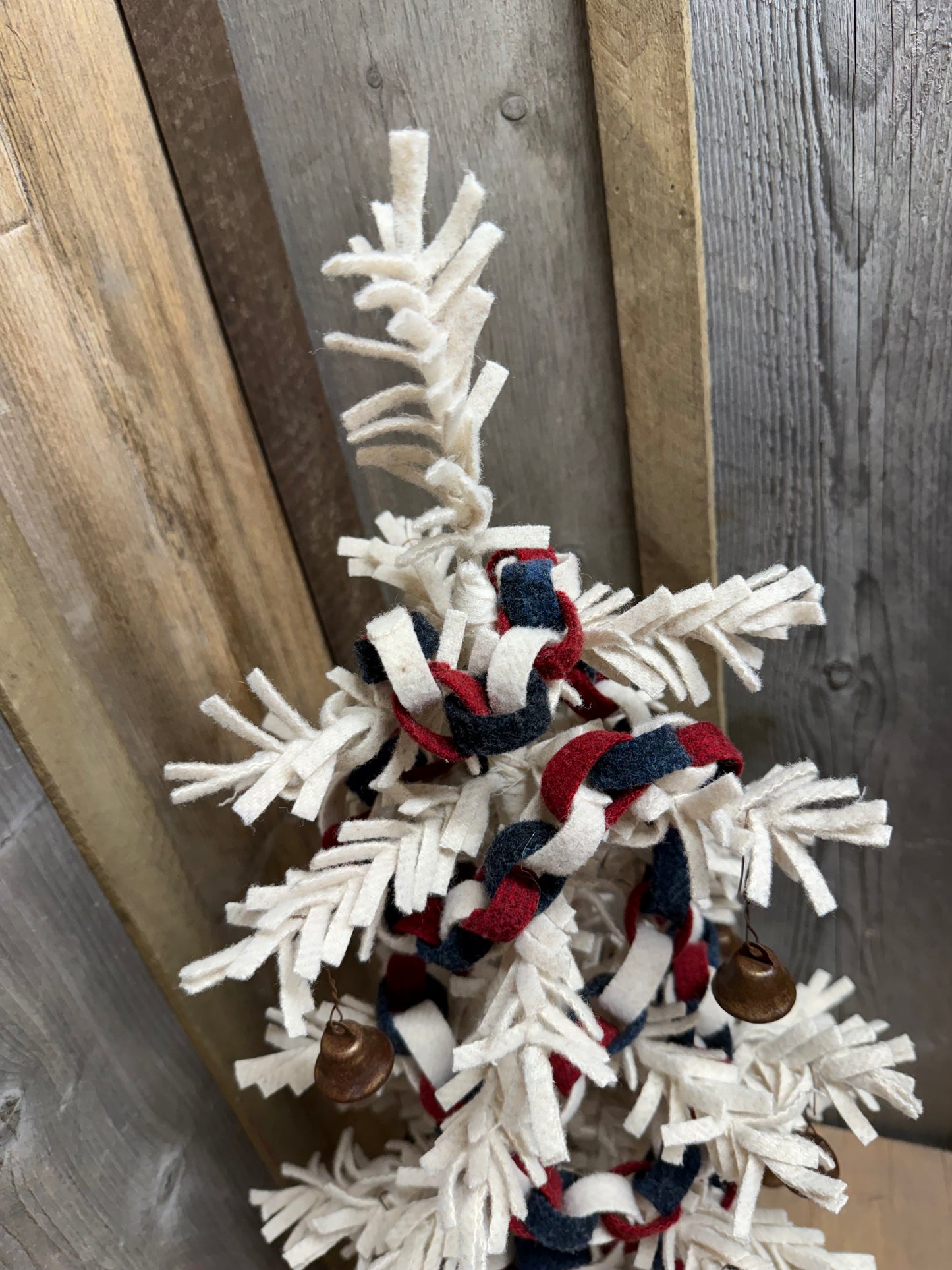 Wool Tree, 27", LIBER"TREE"