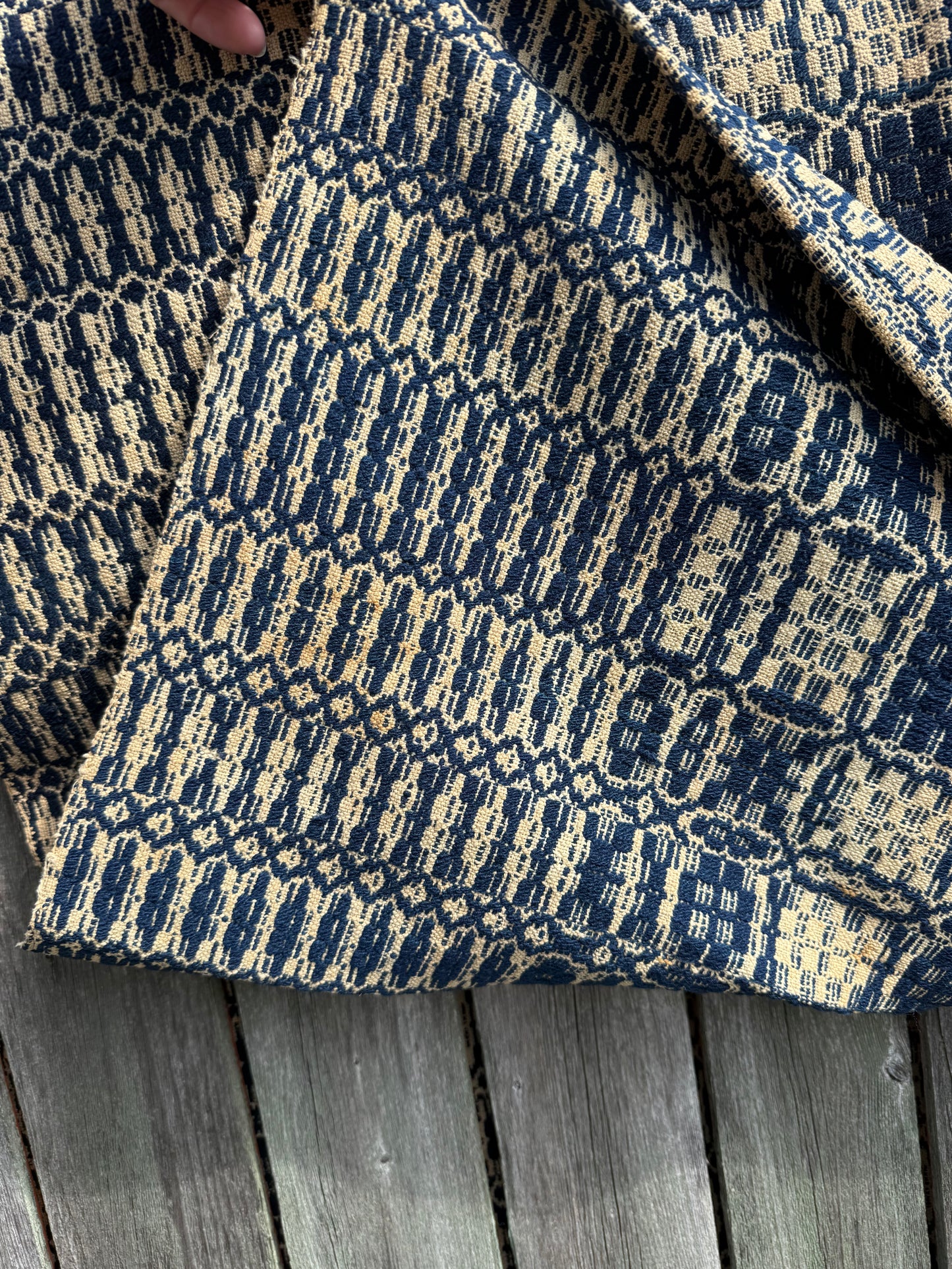 COVERLET, 68"x 92", Navy/Tan