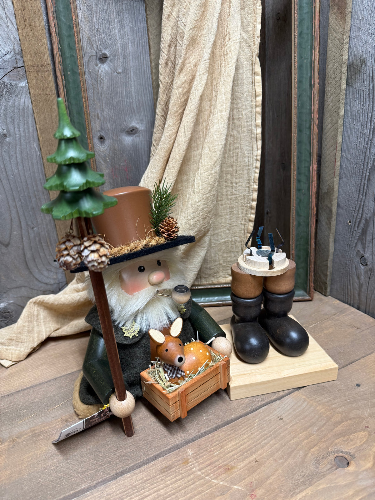 WOODSMAN, NATURAL, 14.25" Smoker