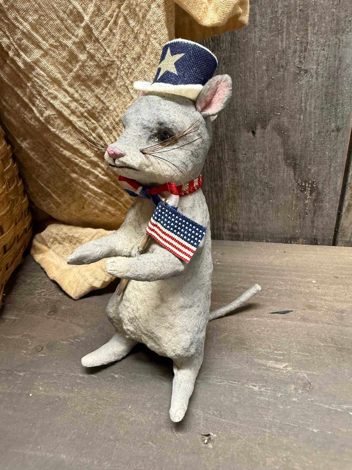 PATRIOTIC MOUSE