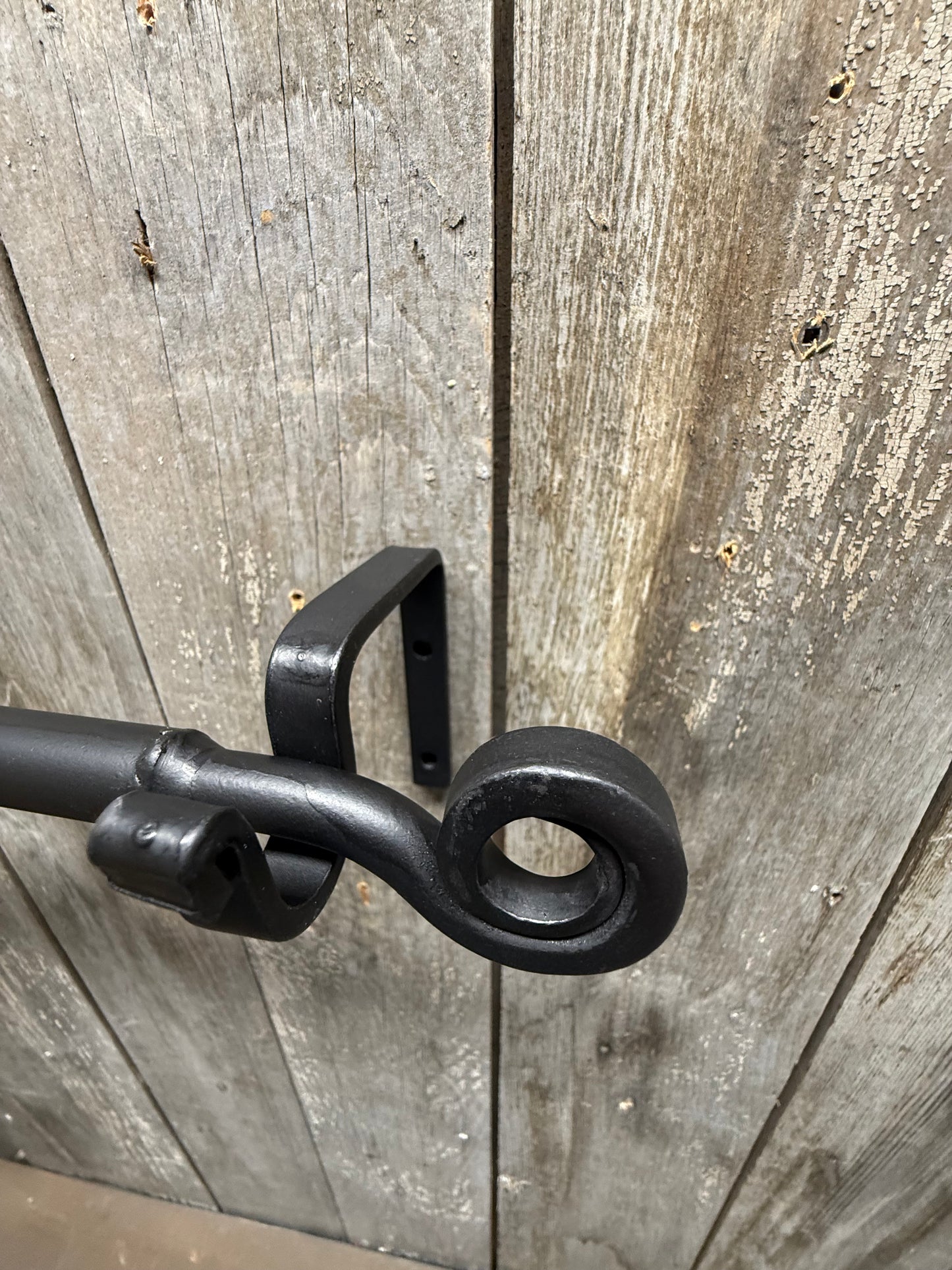 CURTAIN ROD, Metal, Amish Made