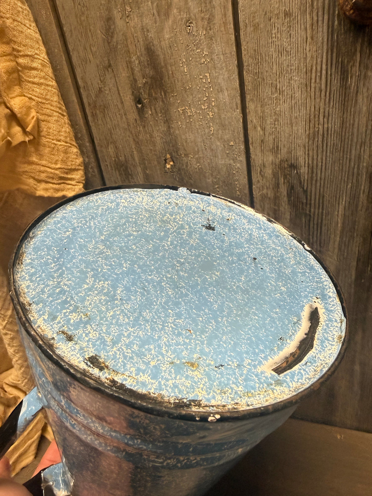 COFFEE POT, FLIP LID Blue/White Enamelware
