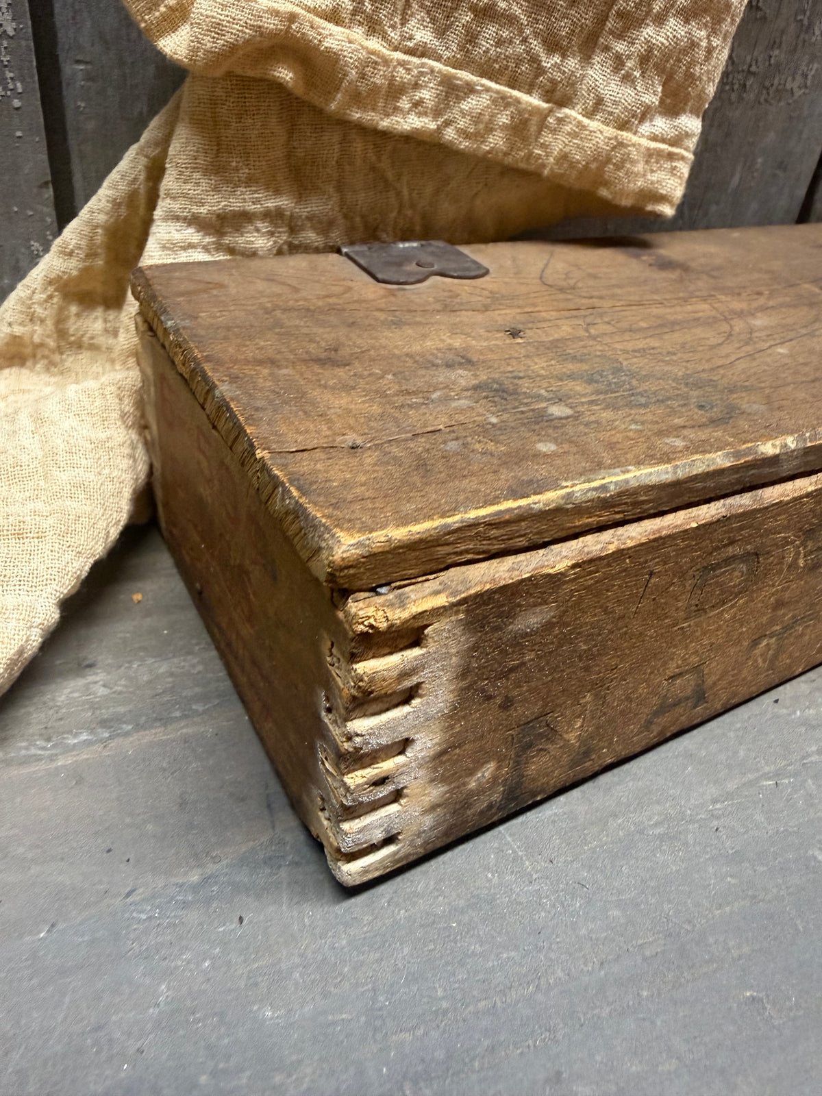 DRUMMOND NATURAL LEAF, Lidded Box