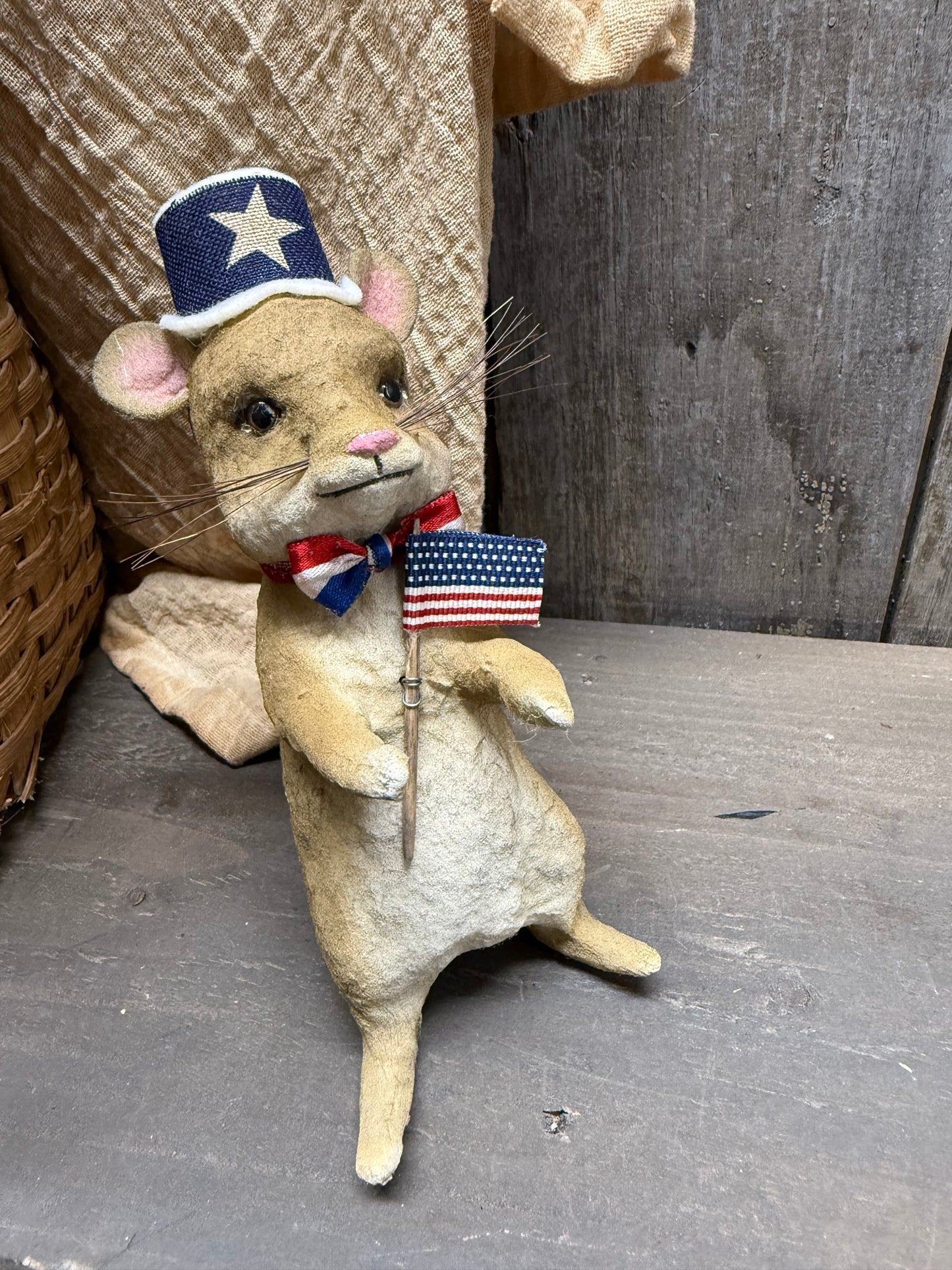 PATRIOTIC MOUSE