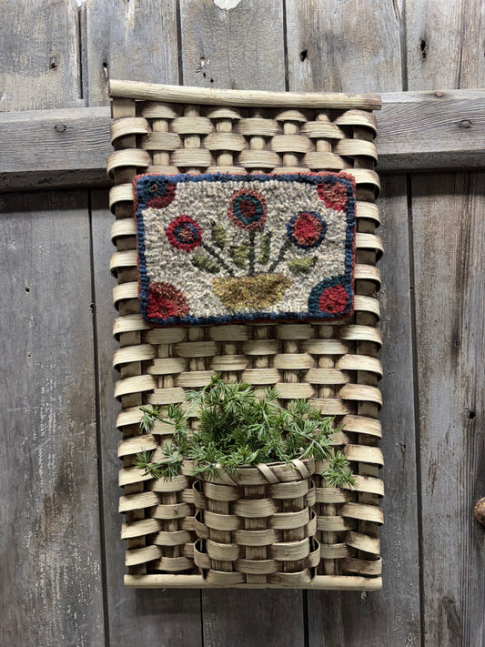 Hooked, 20", Slab Basket, PATRIOTIC POSIES