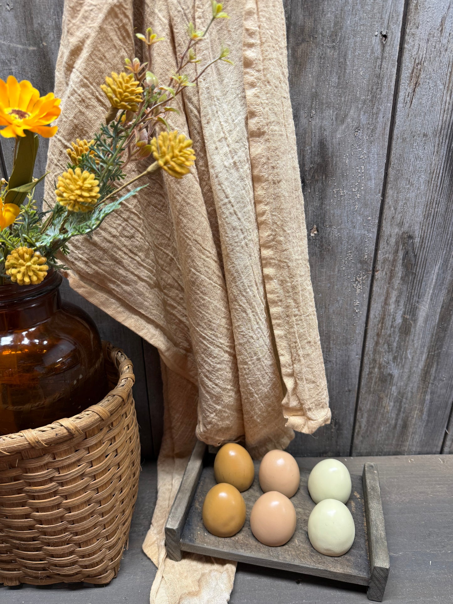 Egg Caddy, WEATHERED