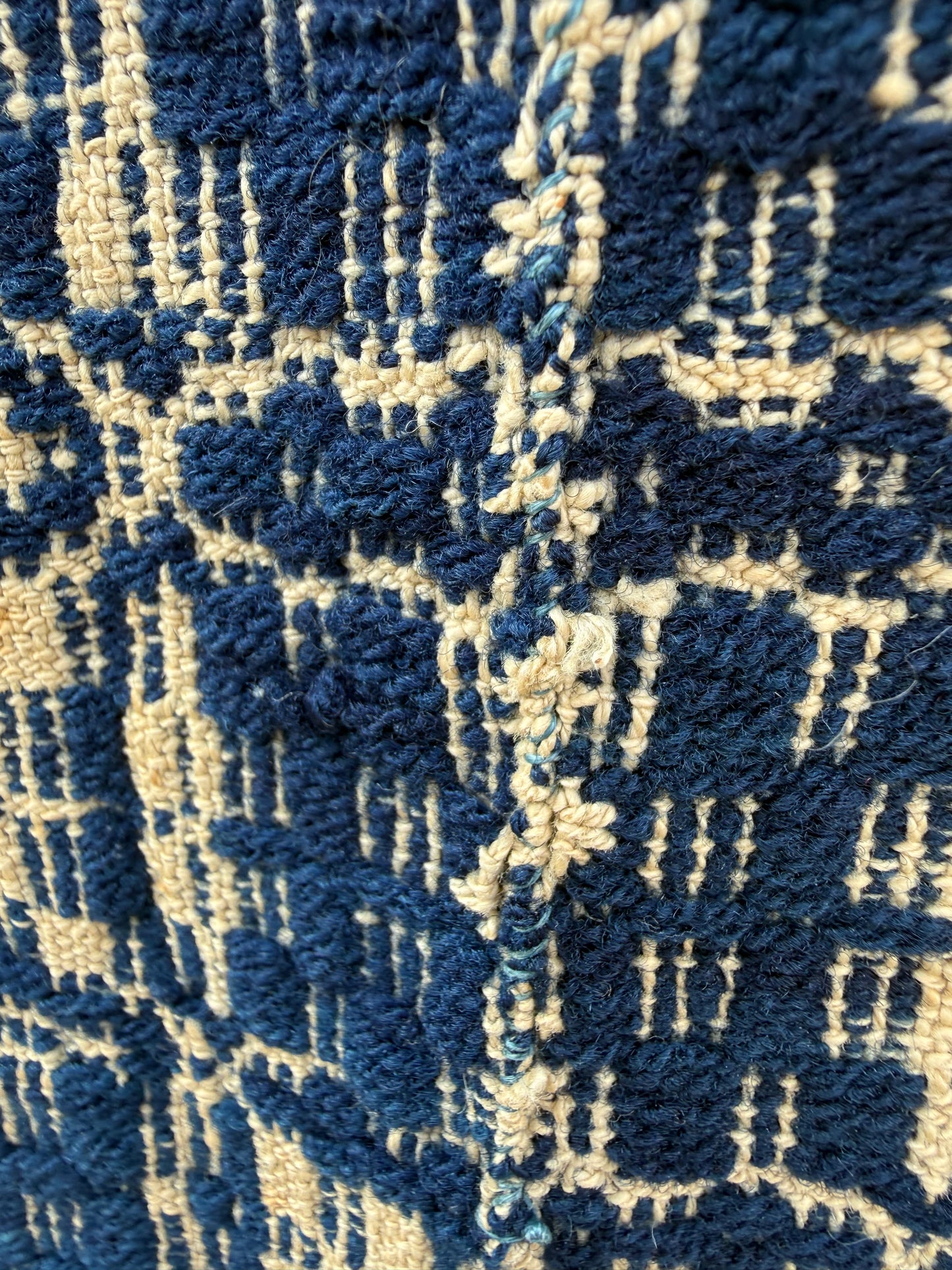 COVERLET, 68"x 92", Navy/Tan