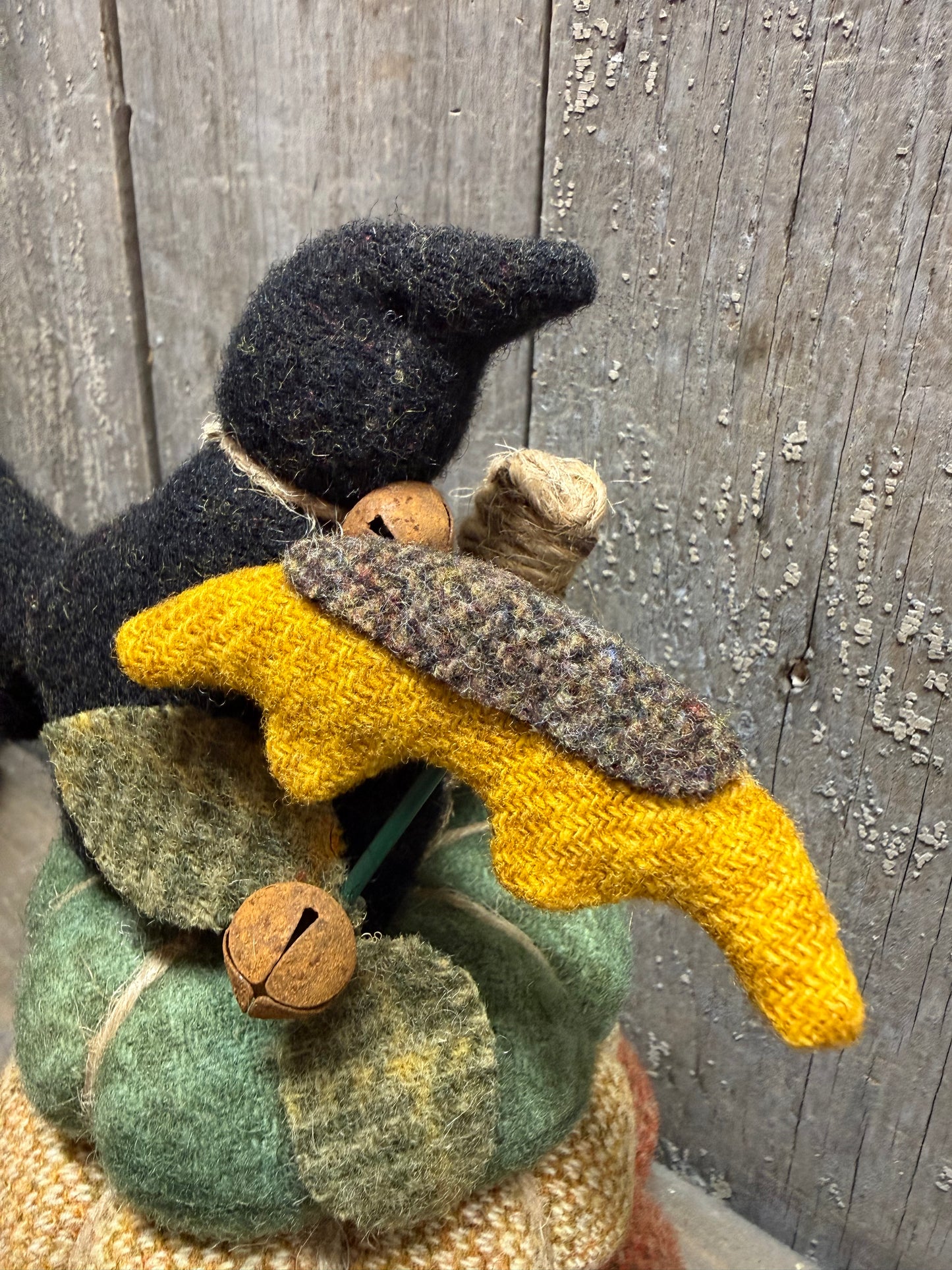PUMPKIN STACK, Wool Assorted