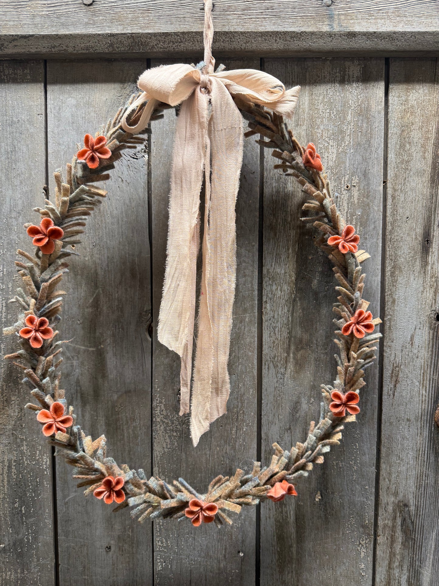 Wool Wreath, OVAL, Assorted Sizes