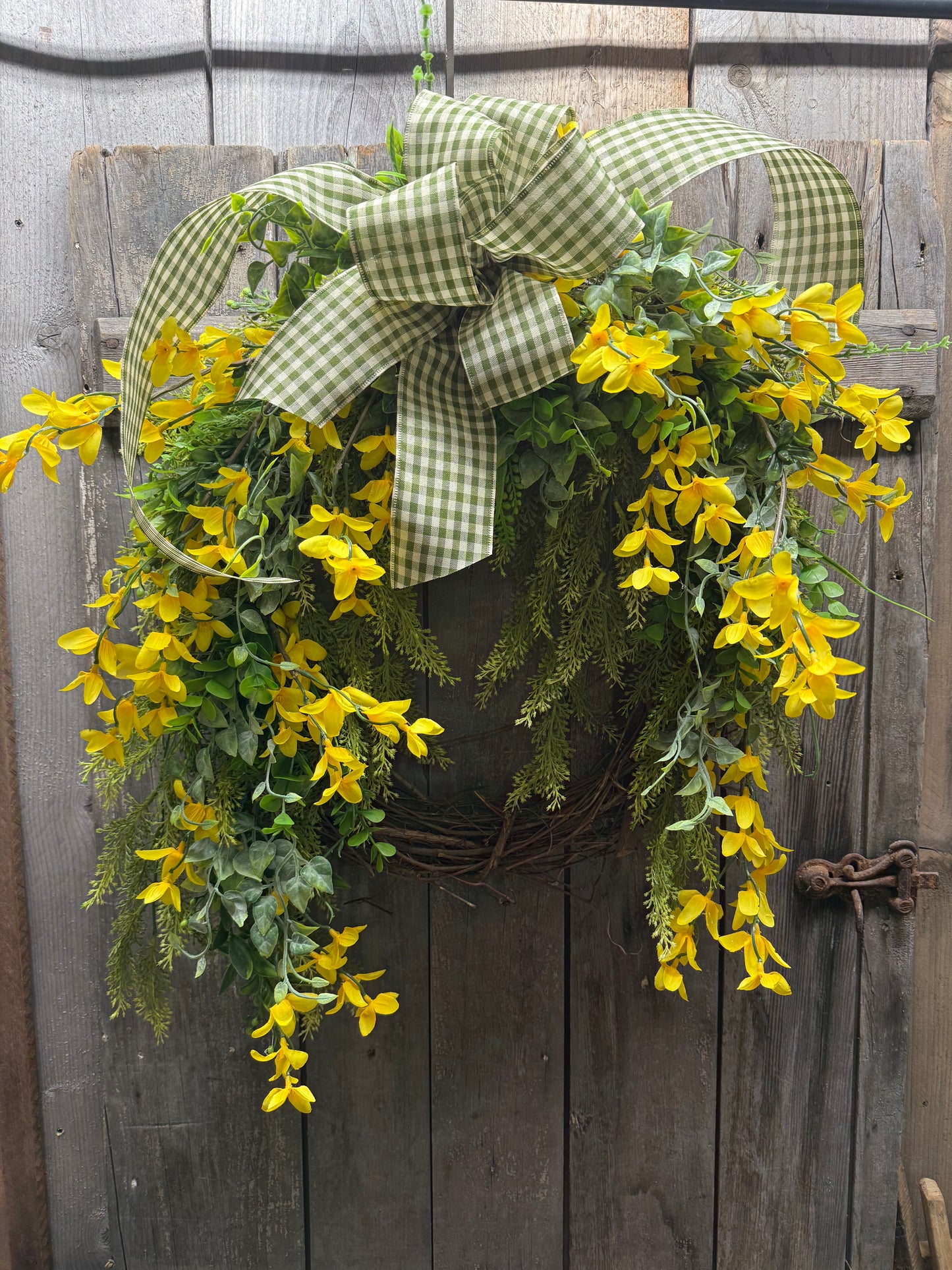Wreath, FORSYTHIA, Assorted