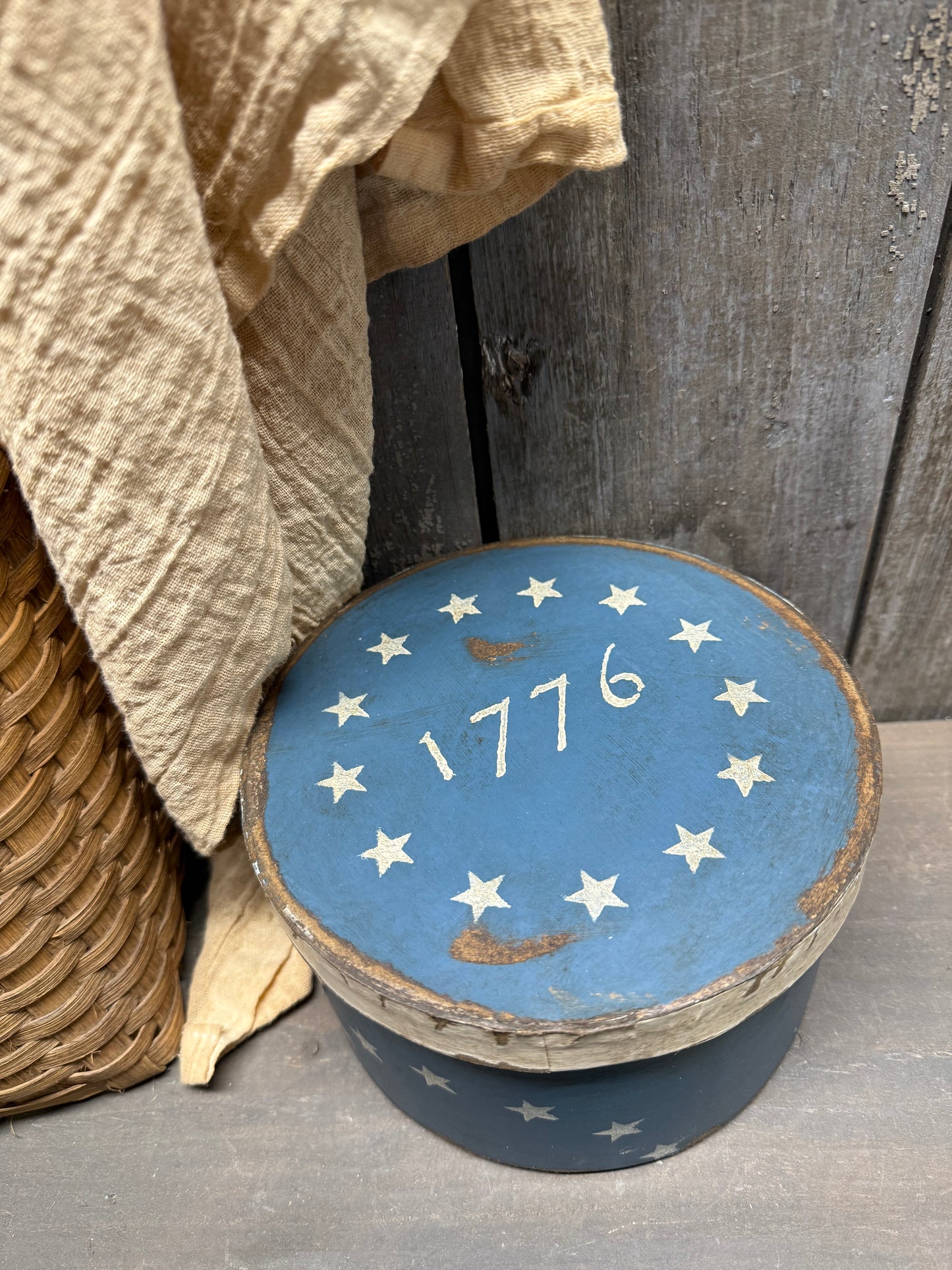 Paper Mache Box, 6.5", 1776