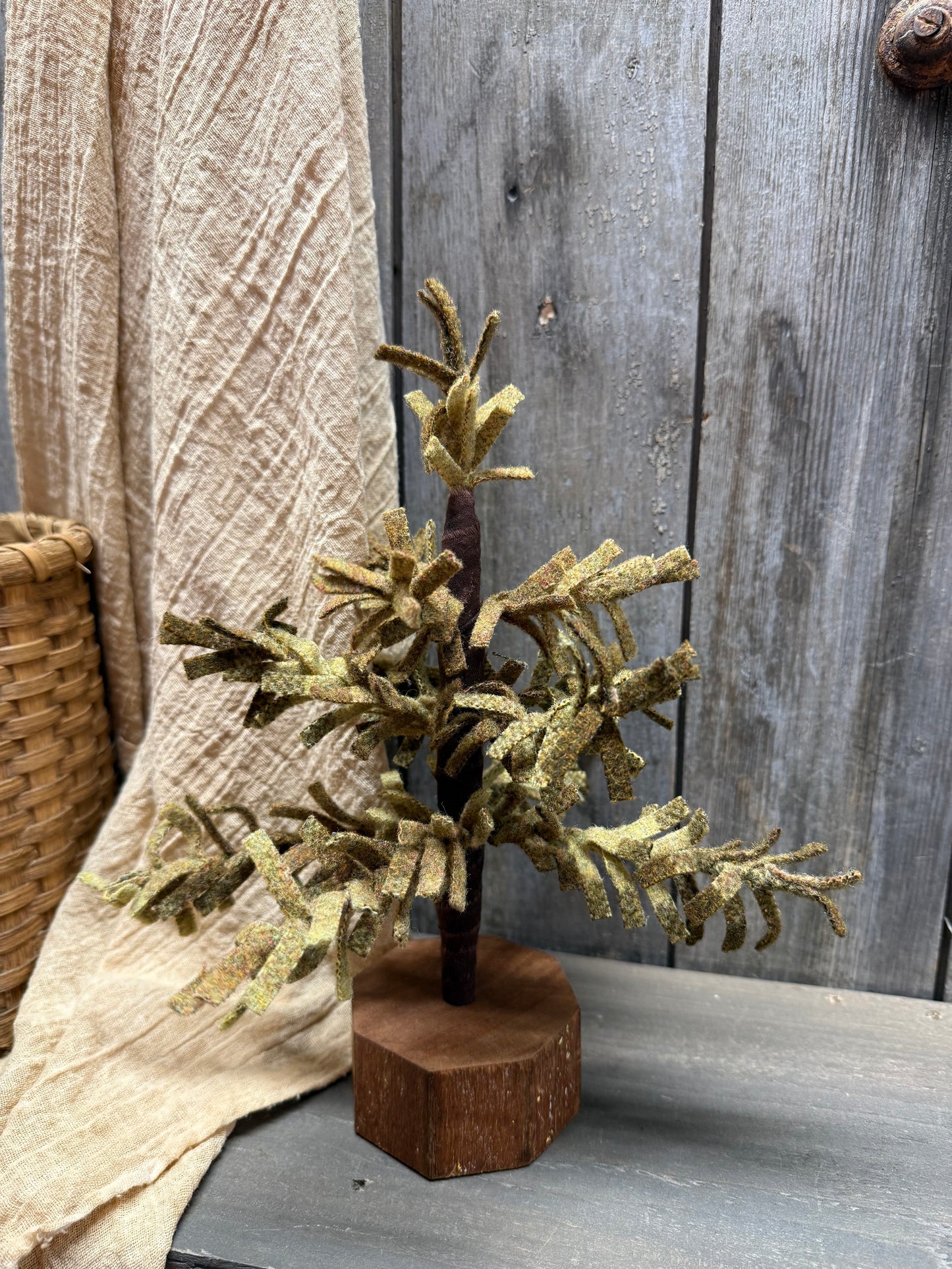 Wool Tree, 11.5", AUTUMN MIX