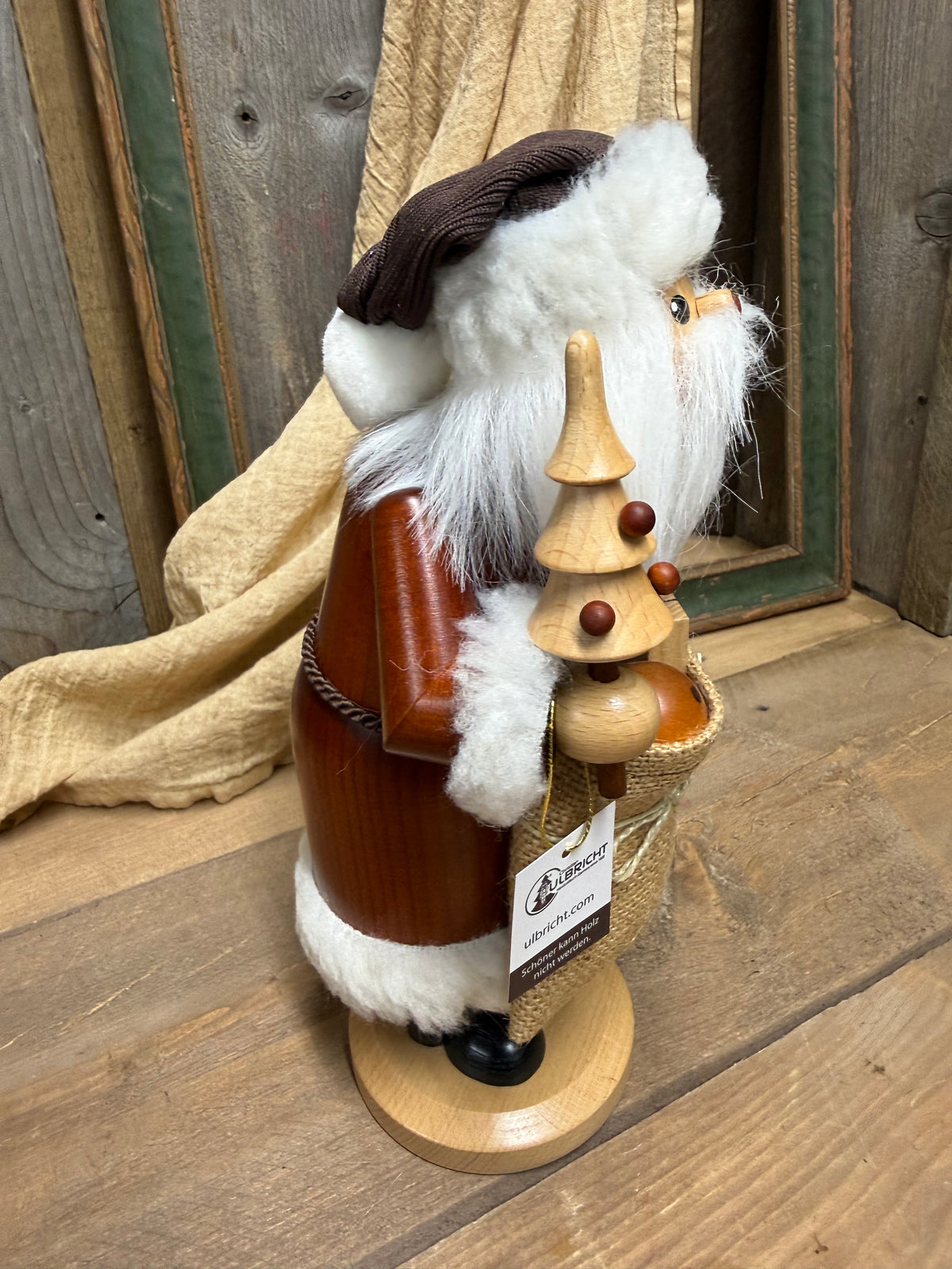 SANTA, NATURAL, 10.5" Smoker