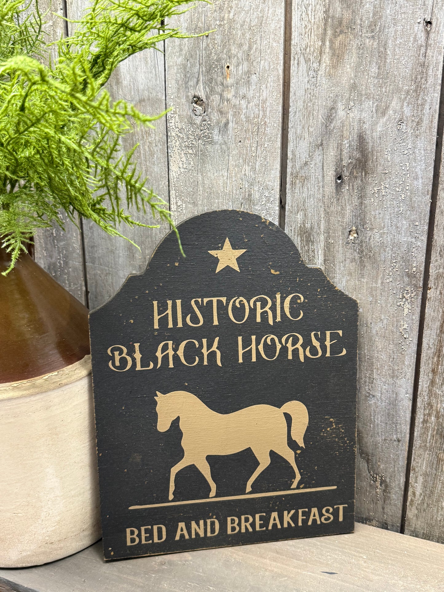 Shelf Sitter, 12"x 9", HISTORIC BLACK HORSE INN