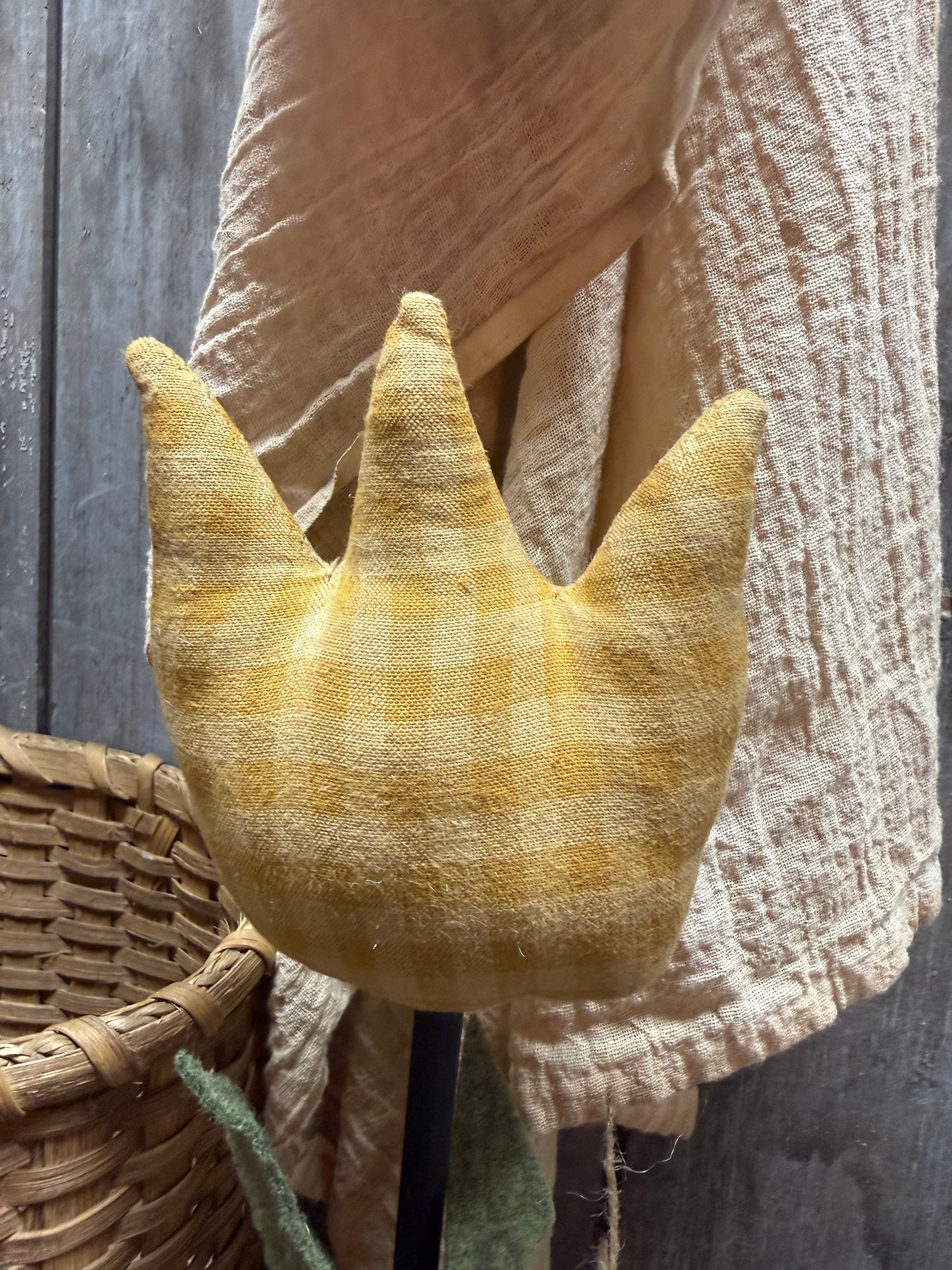 TULIP ON BASE, Assorted Sizes