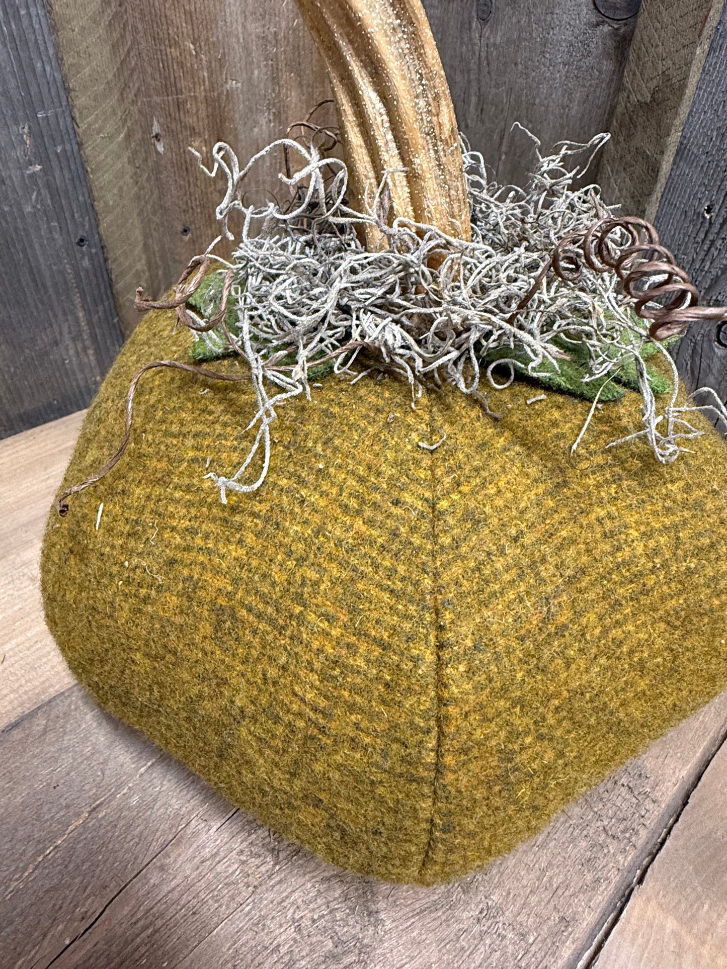 WOOL PUMPKIN, Assorted