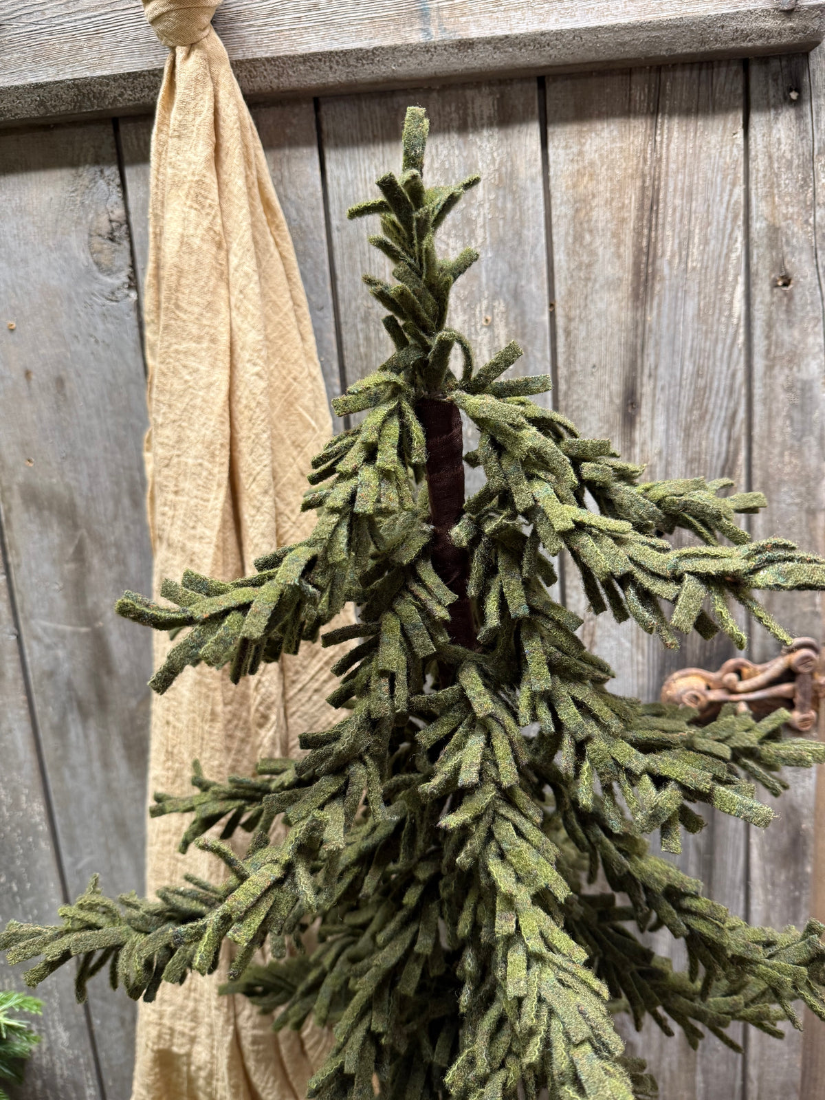 Wool Tree, 26" ALPINE