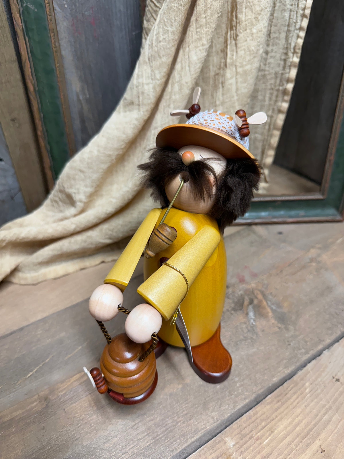SLEEPYHEAD BEEKEEPER, 8" Smoker