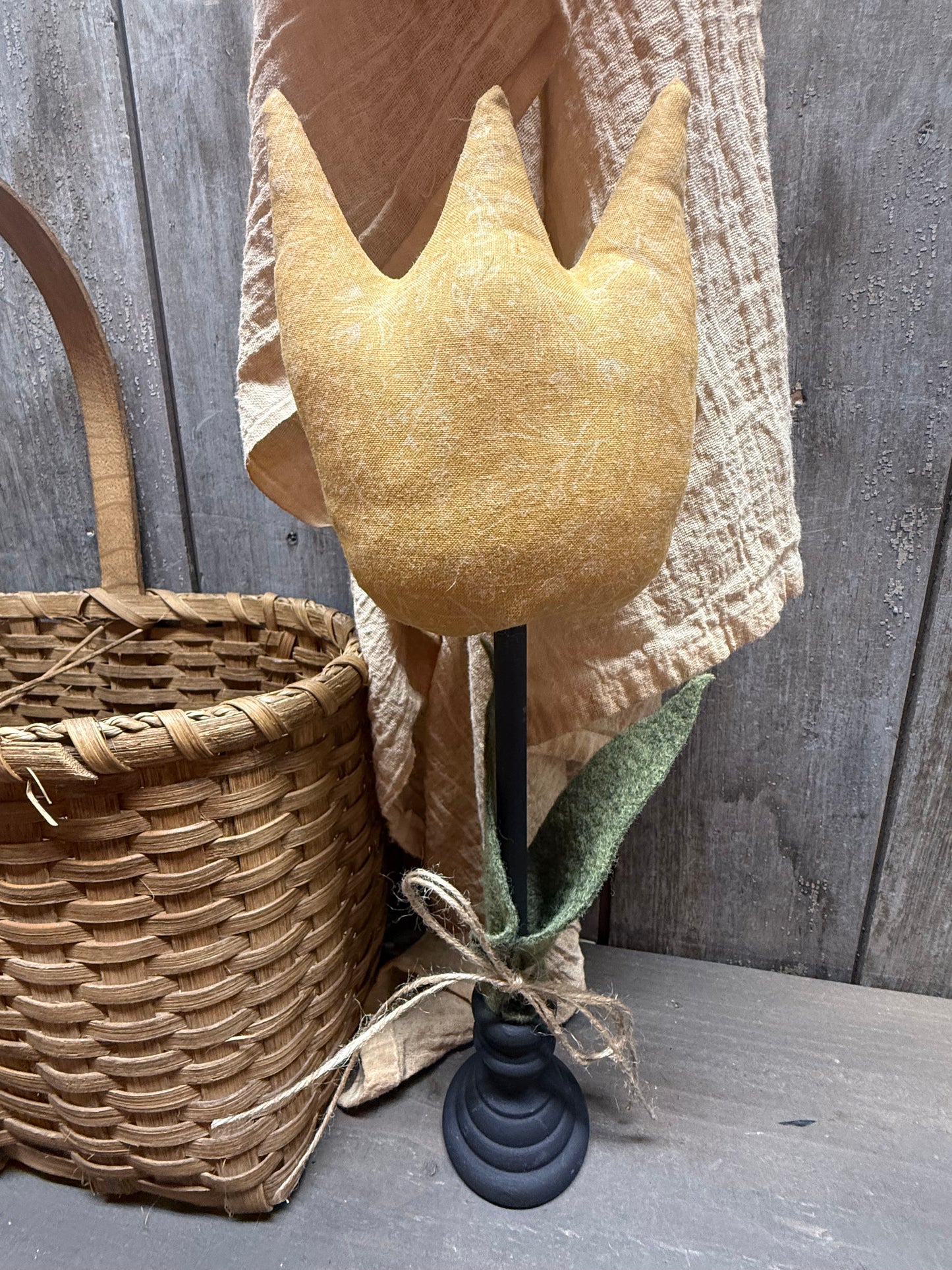 TULIP ON BASE, Assorted Sizes