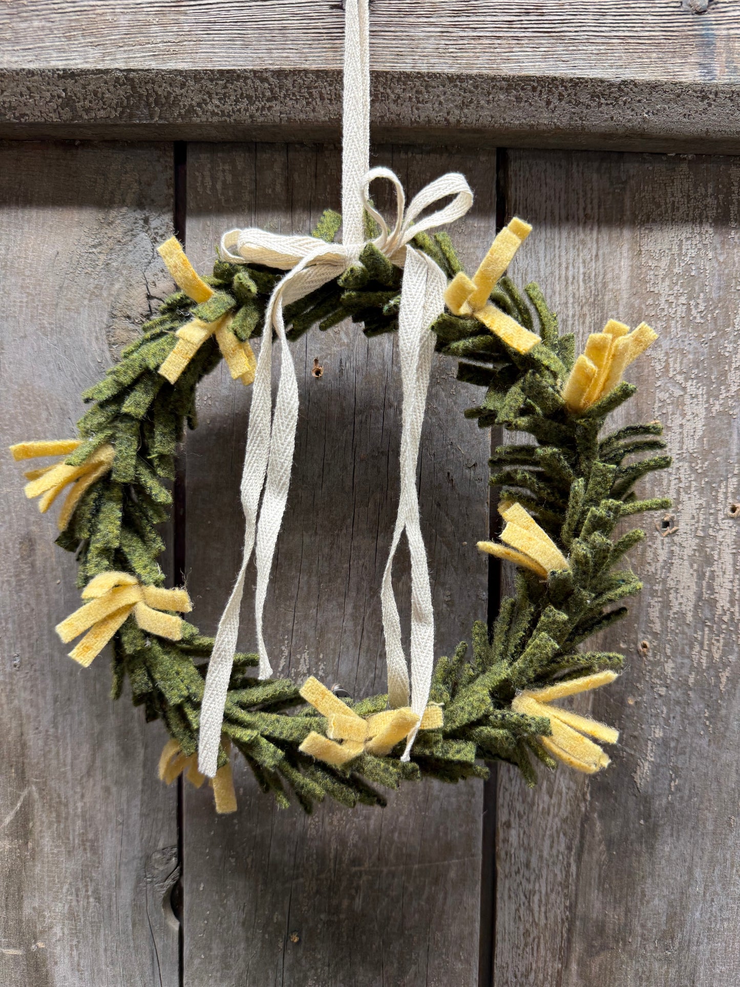 Wool Wreath, Assorted