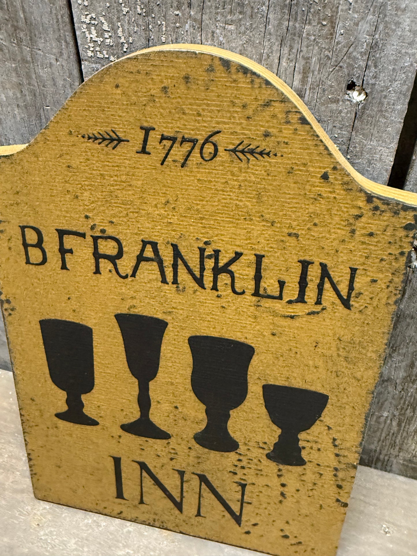 Shelf Sitter, 9"x 6", B FRANKLIN INN