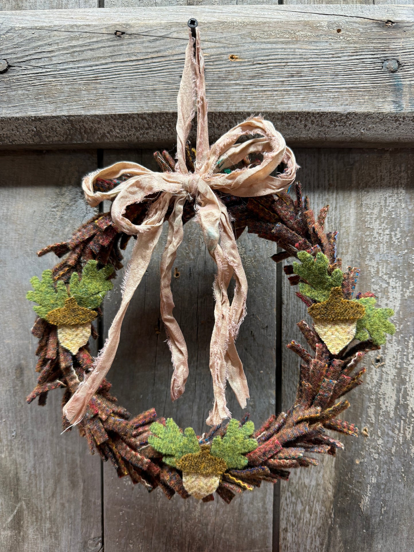 Wool Wreath, 7", ASSORTED